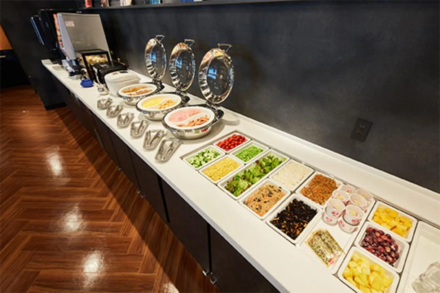 Buffet breakfast in Rembrandt Style Honatsugi