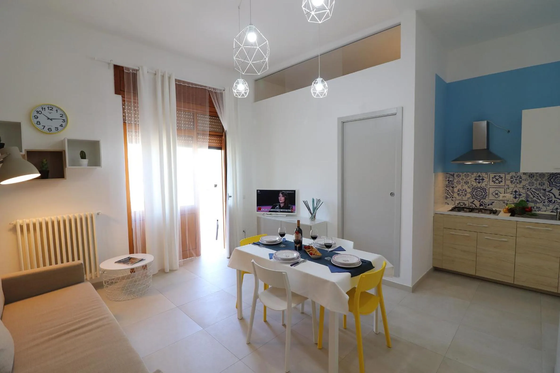 Dining Area in Holiday House Nike Otranto 4 guests