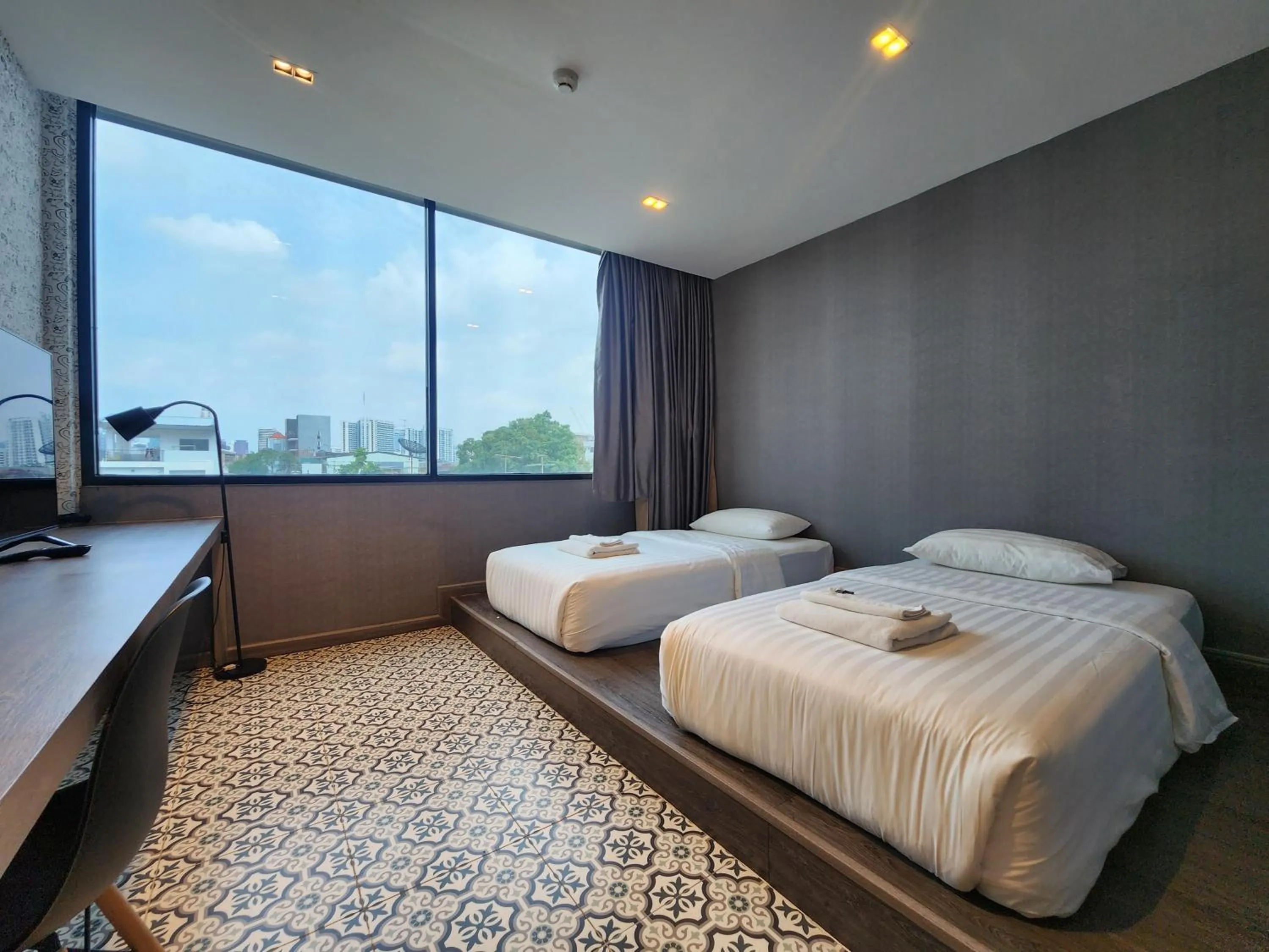 Bed in Happy Station Bangkok