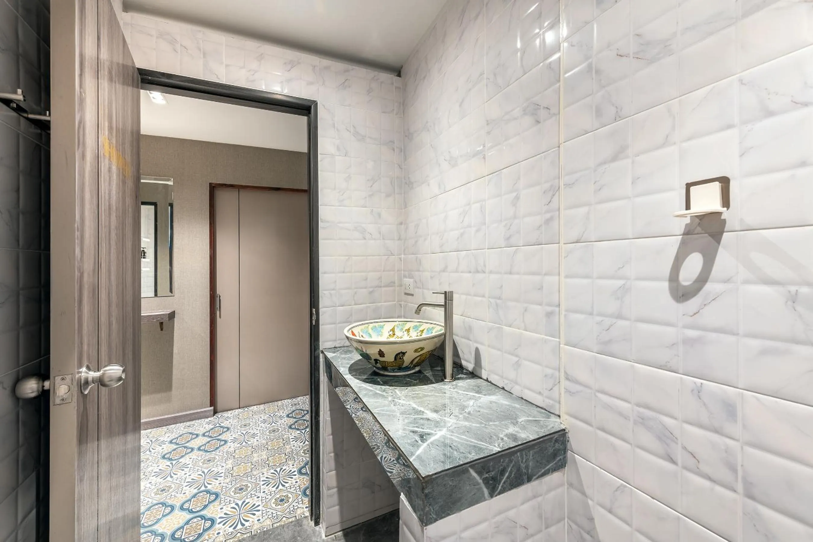 Bathroom, Bed in Happy Station Bangkok