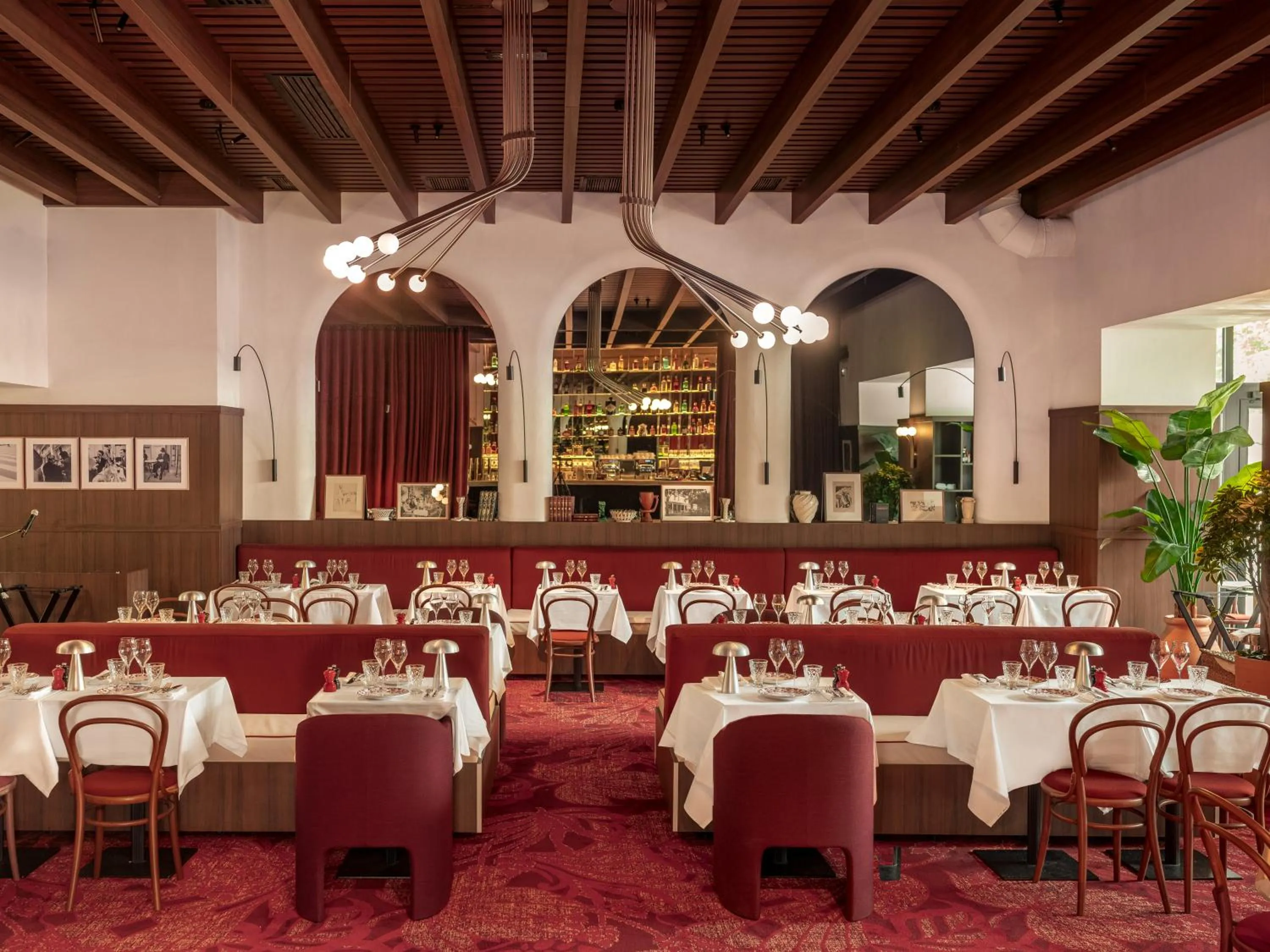 Restaurant/places to eat in Hôtel Saint Christophe Aix en Provence Centre Ville