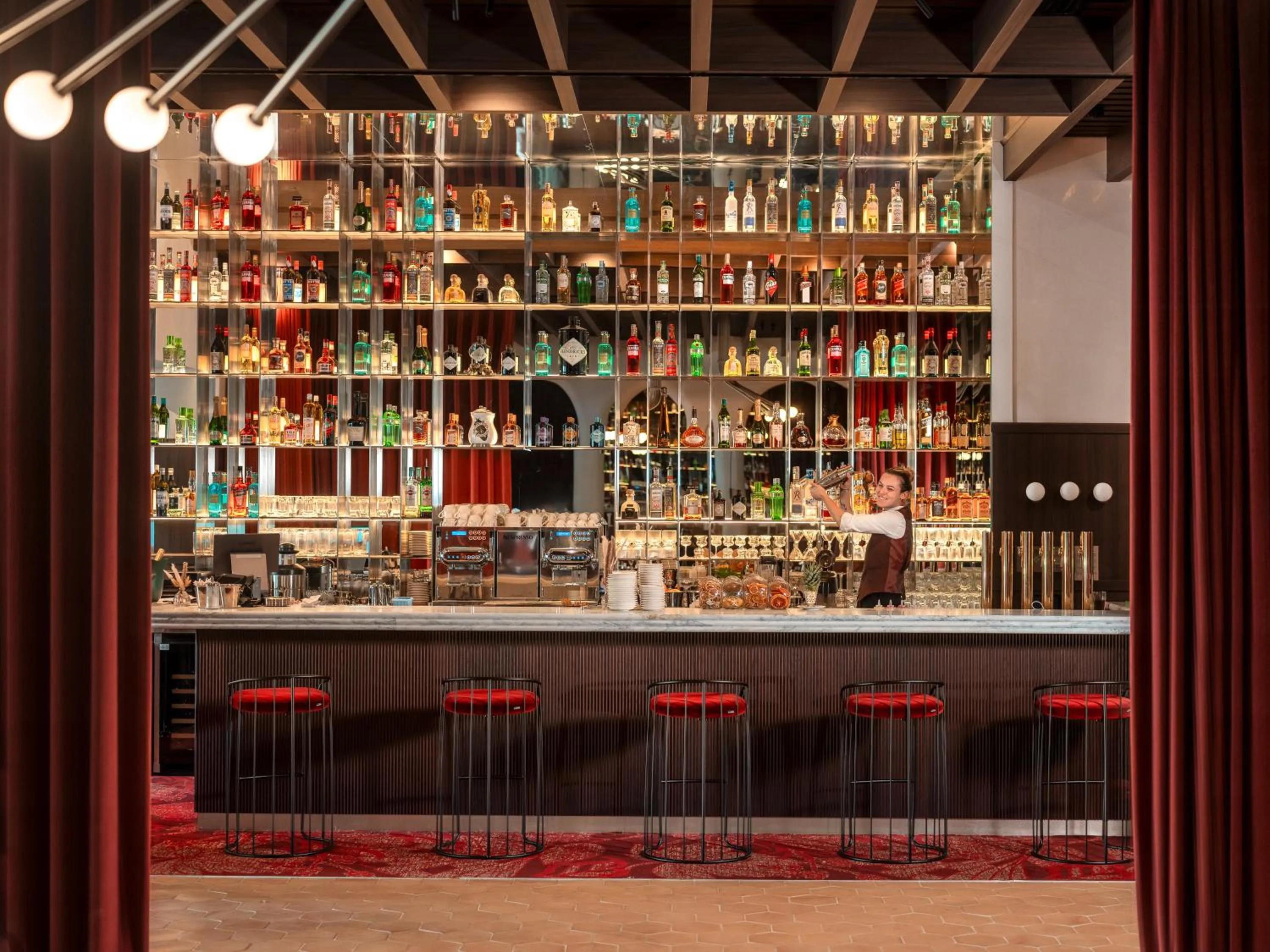 Lounge or bar in Hôtel Saint Christophe Aix en Provence Centre Ville