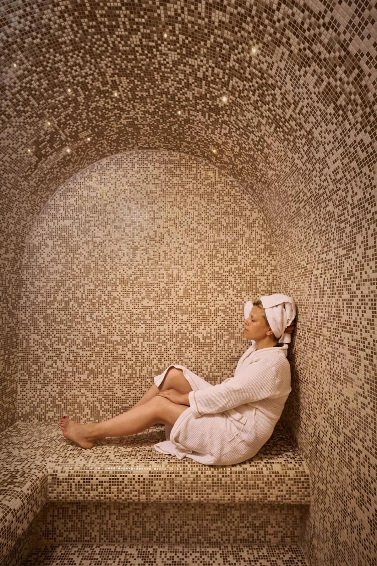 Steam room in Alleys All-Suite Hotel & Spa