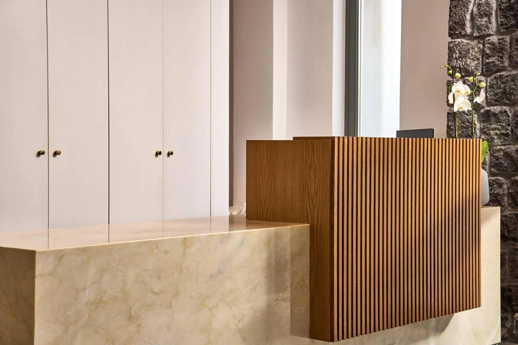 Lobby or reception in Alleys All-Suite Hotel & Spa