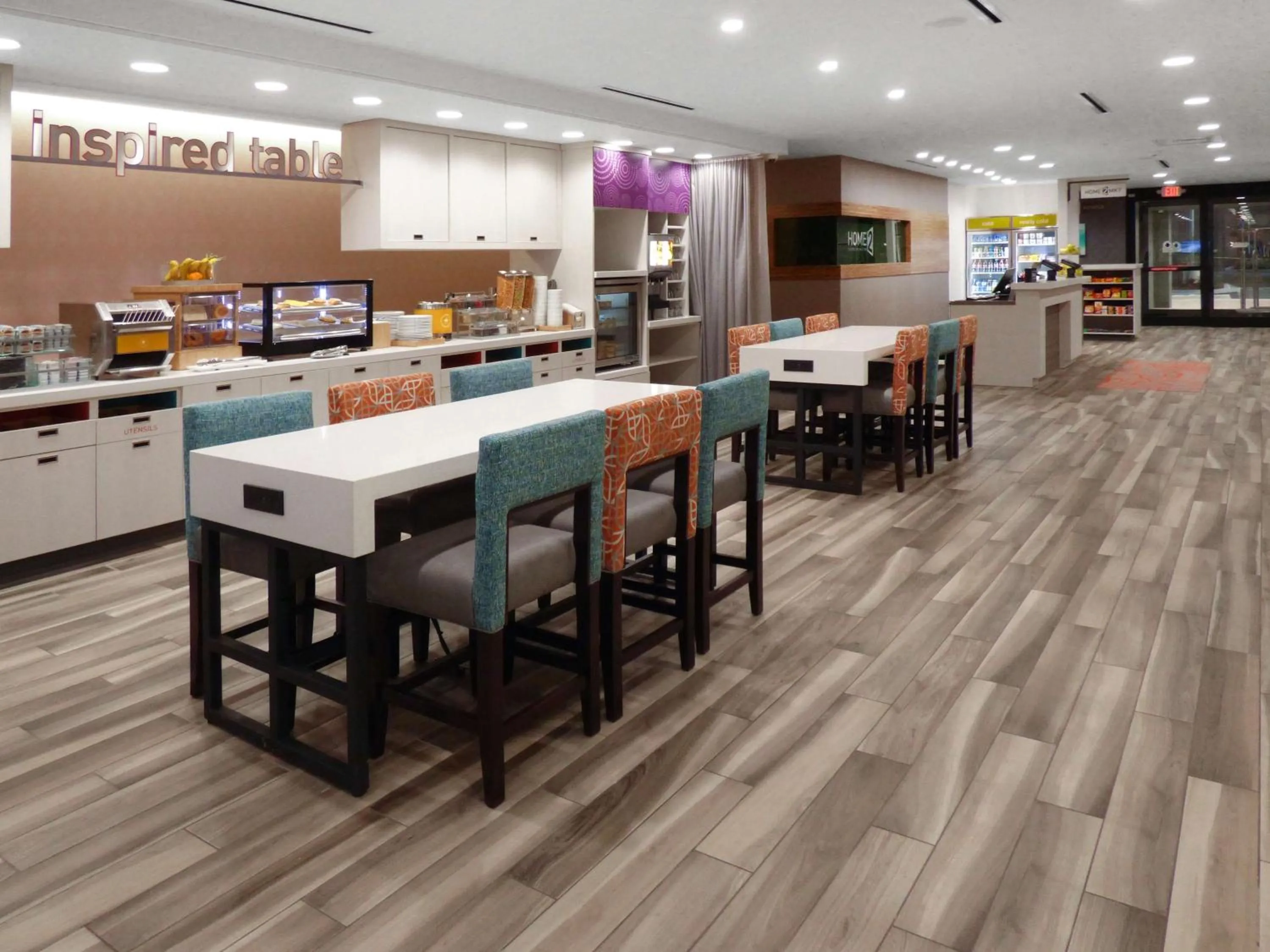 Breakfast in Home2 Suites By Hilton Pensacola I-10 Pine Forest