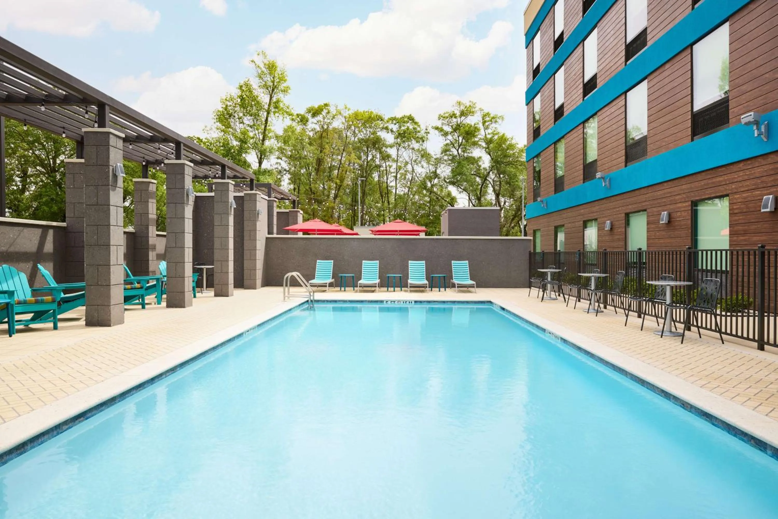 Pool view in Home2 Suites By Hilton Pensacola I-10 Pine Forest