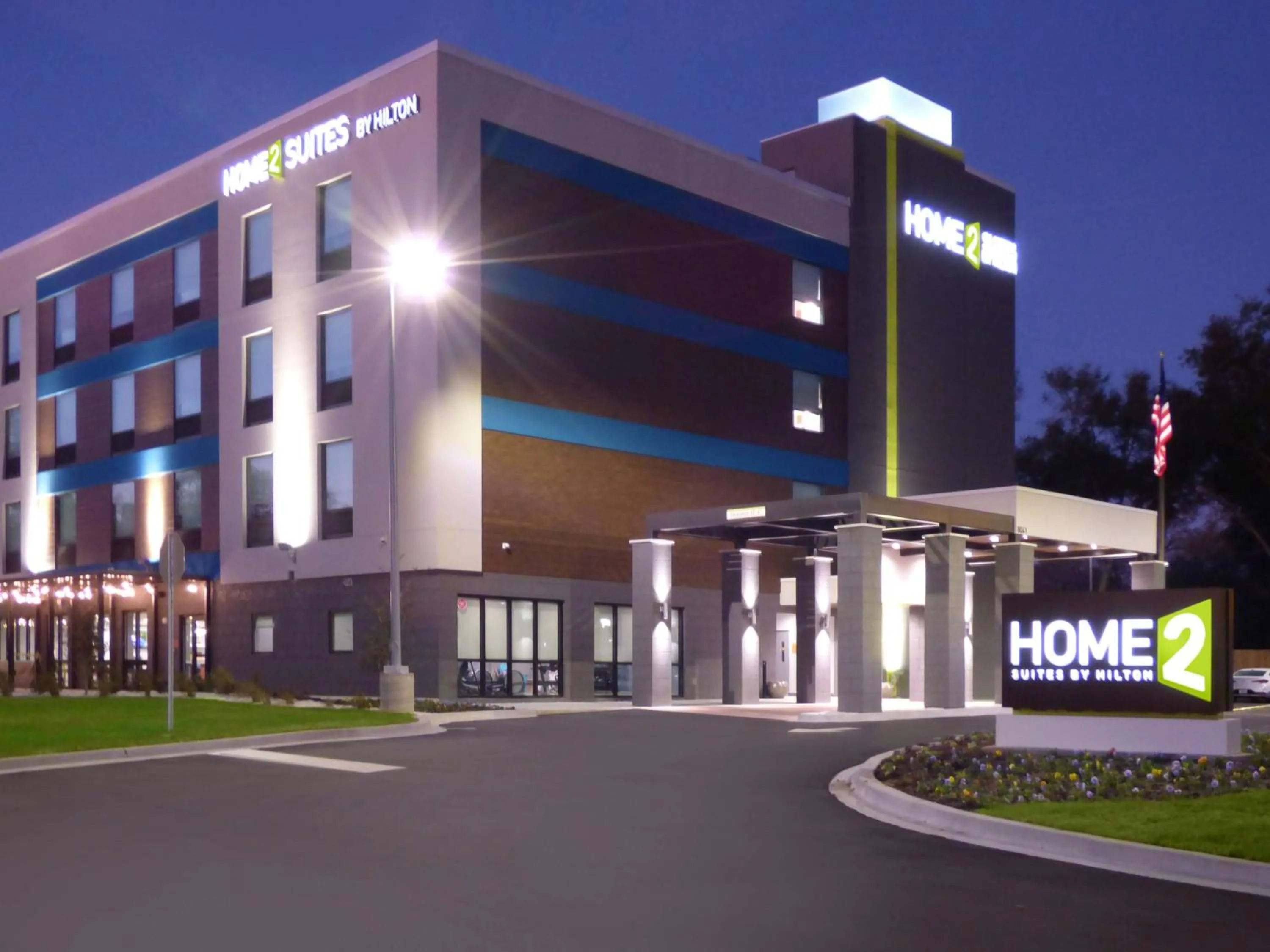 Property building in Home2 Suites By Hilton Pensacola I-10 Pine Forest