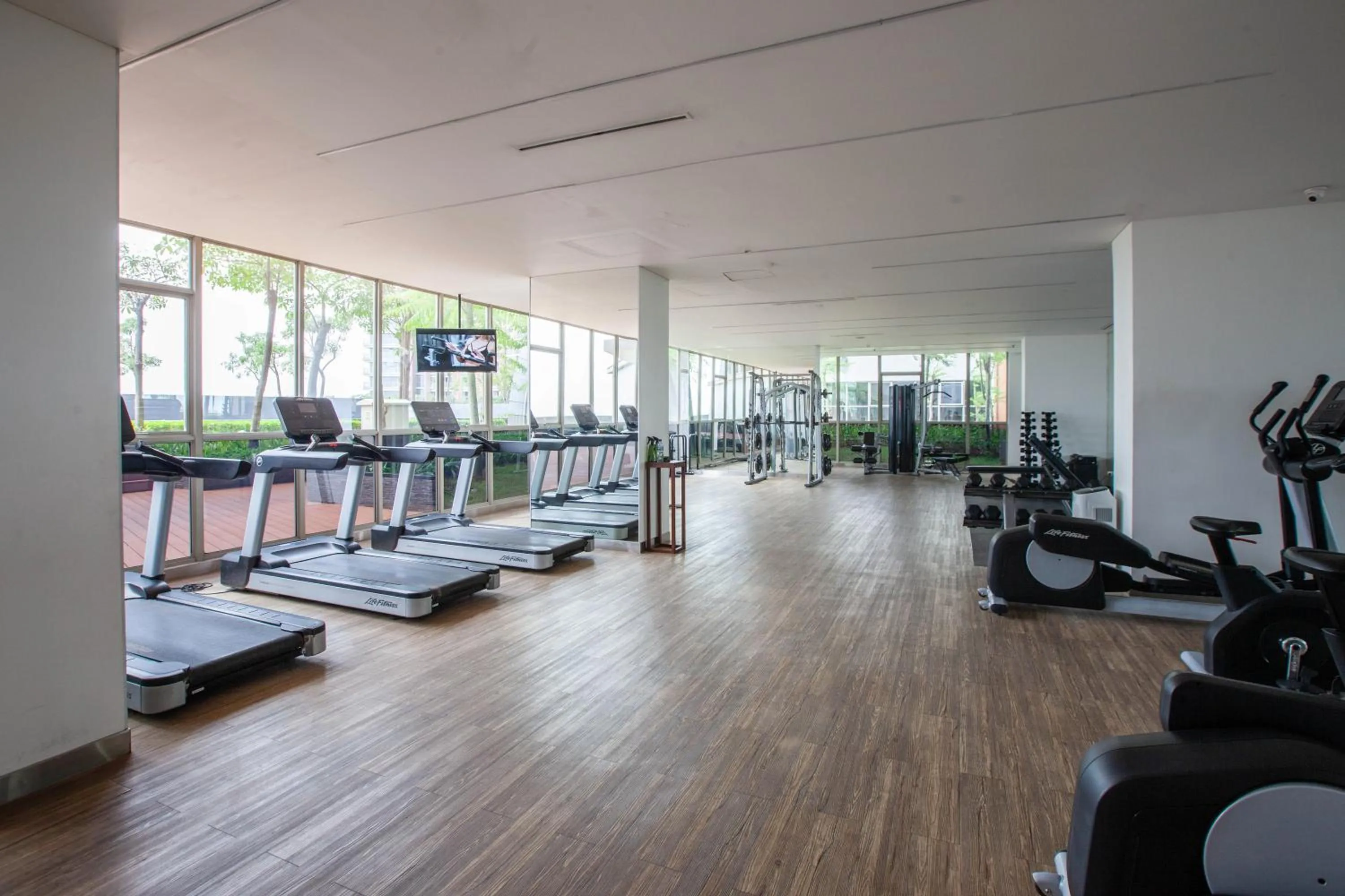 Fitness centre/facilities in Oakwood Apartments PIK Jakarta