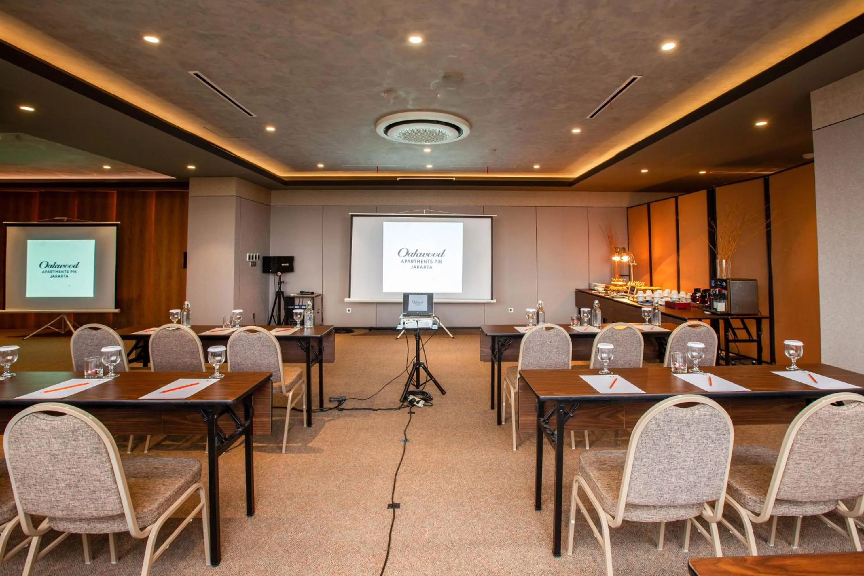 Meeting/conference room in Oakwood Apartments PIK Jakarta