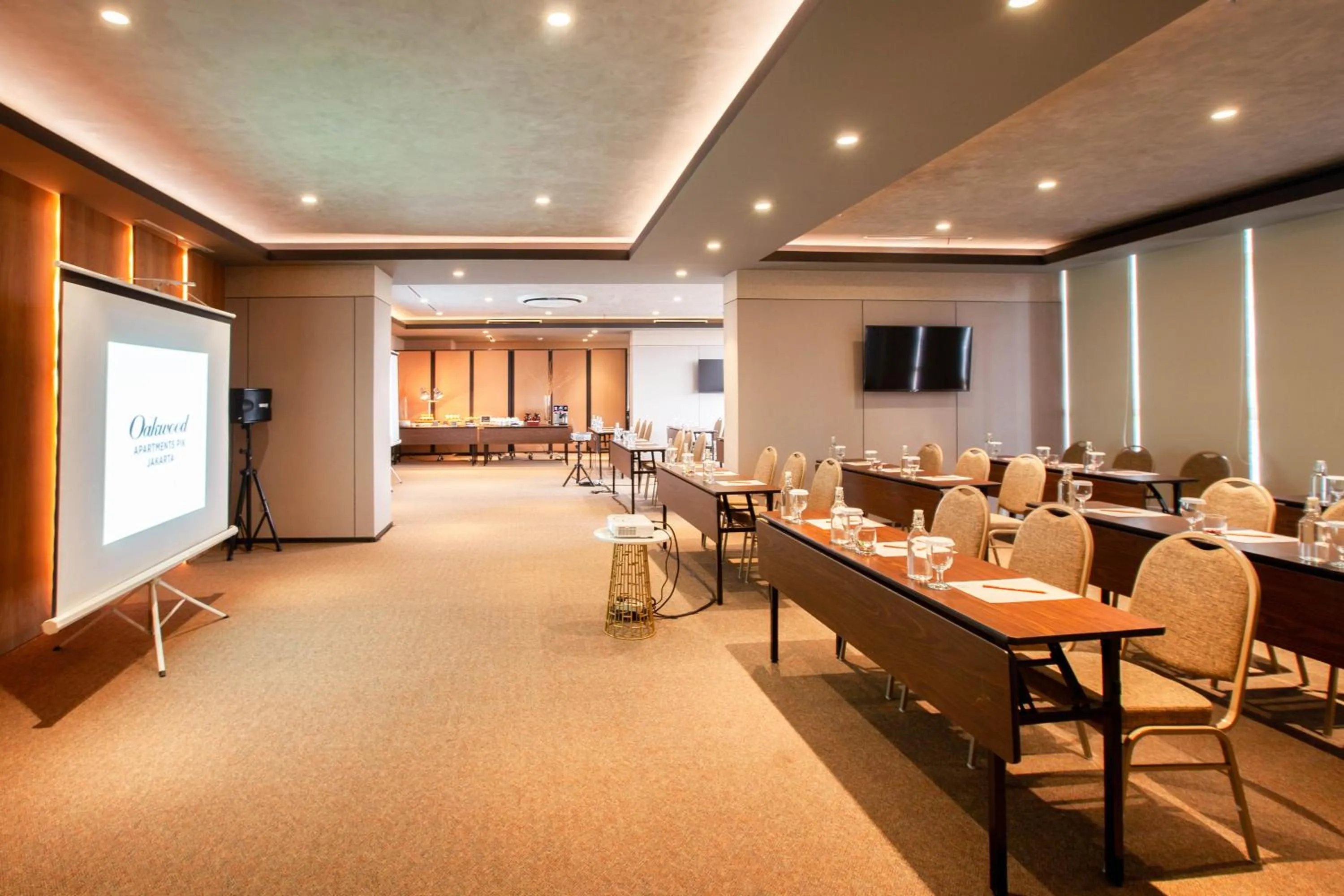 Meeting/conference room in Oakwood Apartments PIK Jakarta