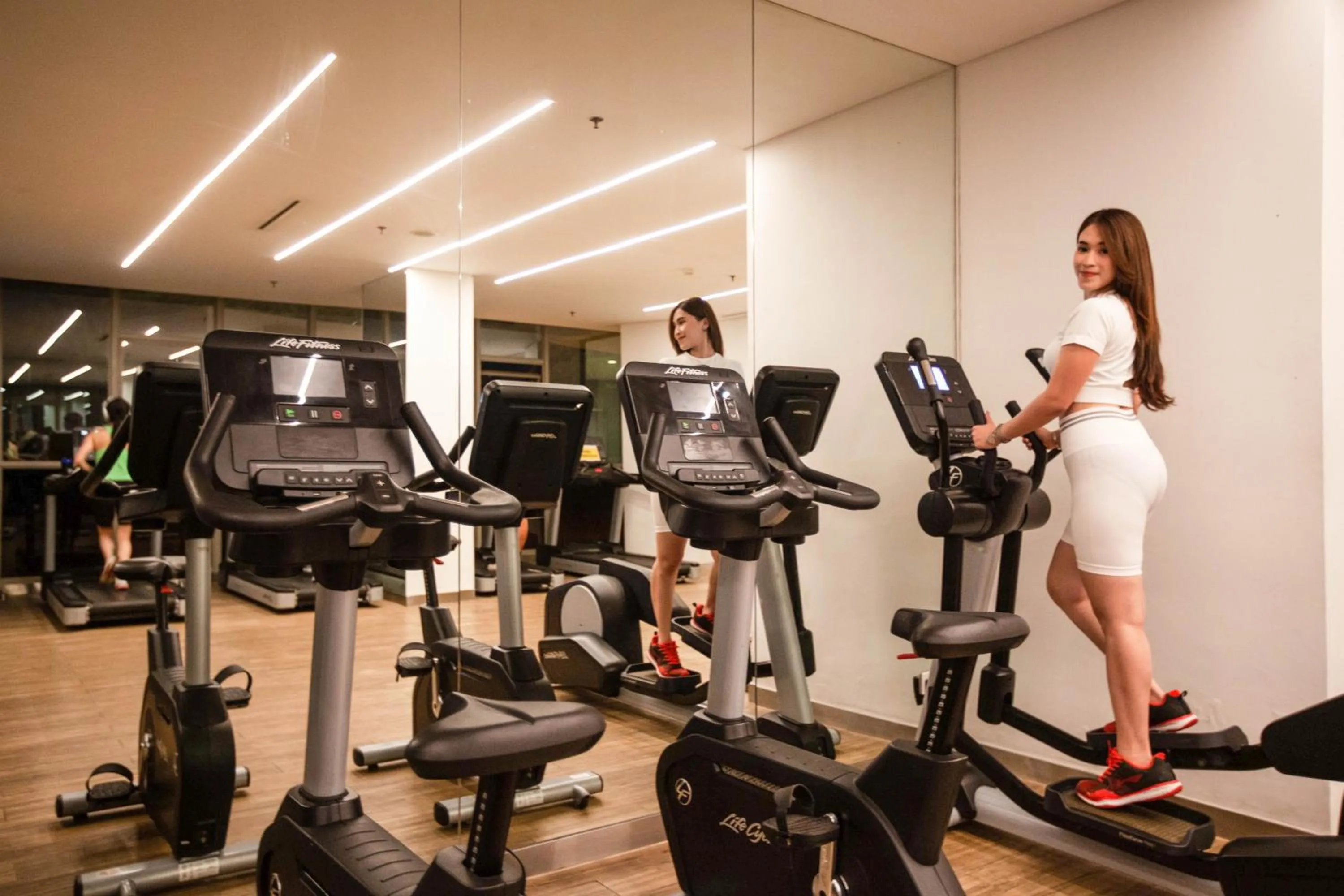 Fitness centre/facilities in Oakwood Apartments PIK Jakarta