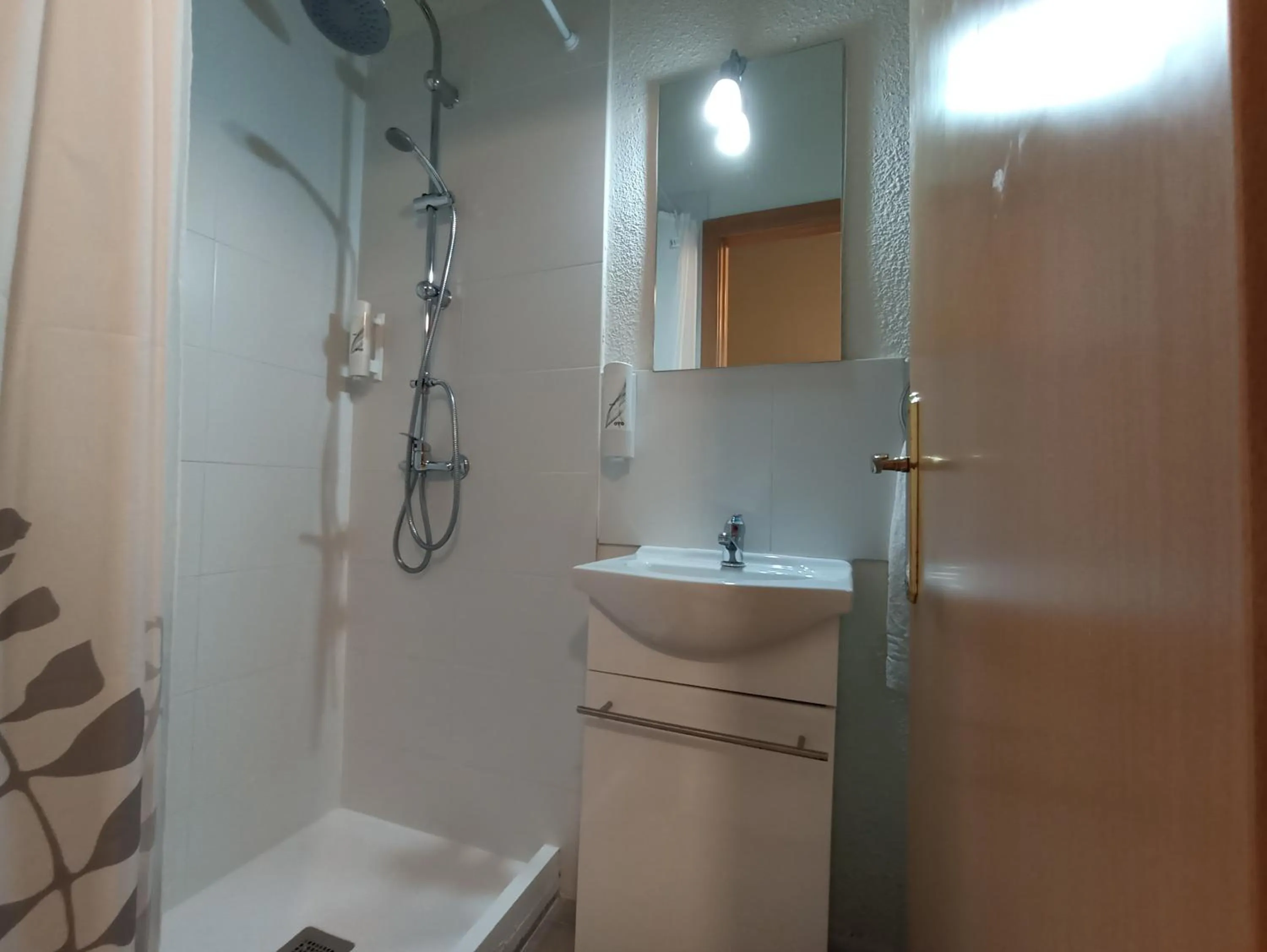 Bathroom in CH Murallas II