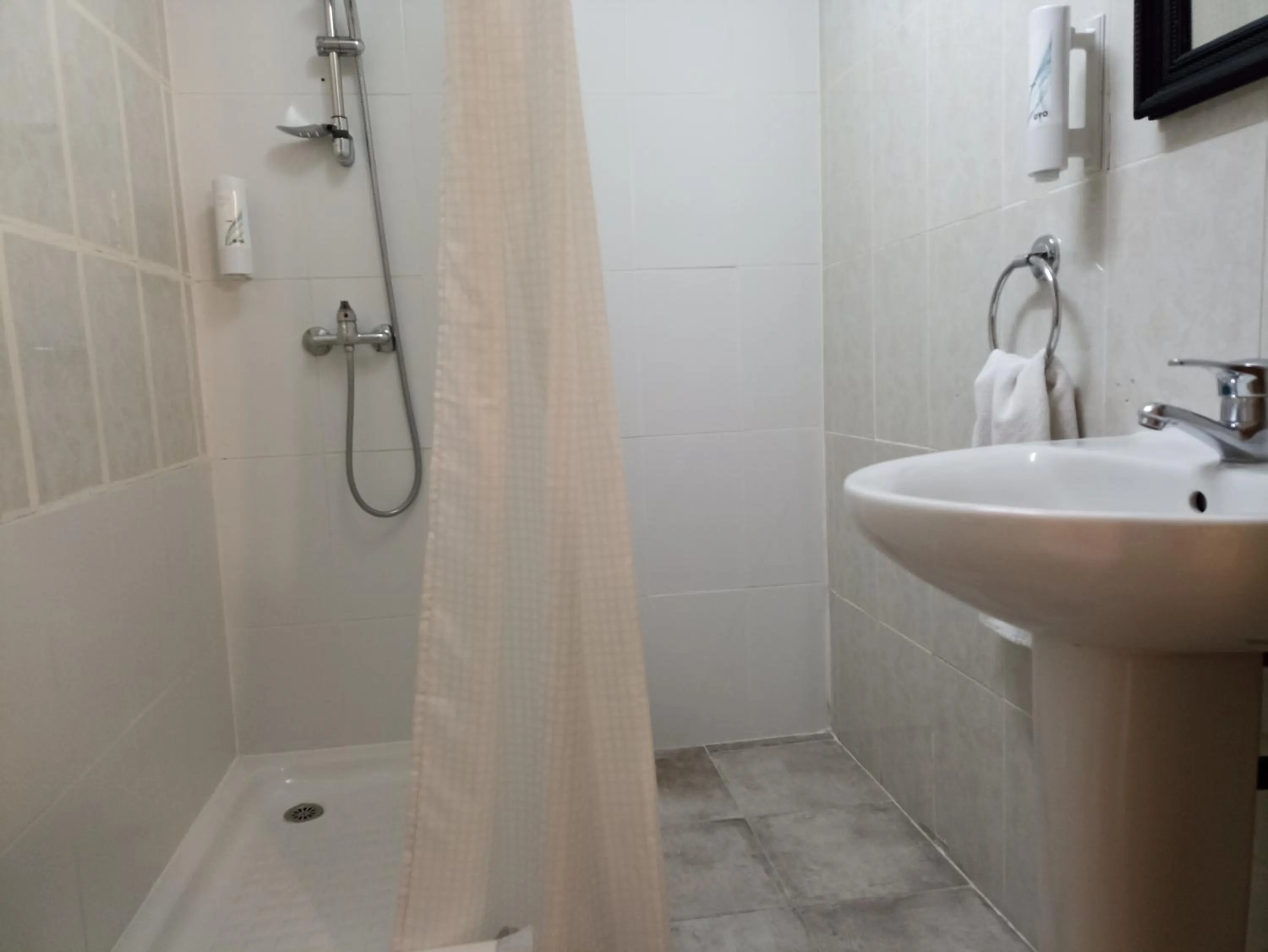 Bathroom in CH Murallas II