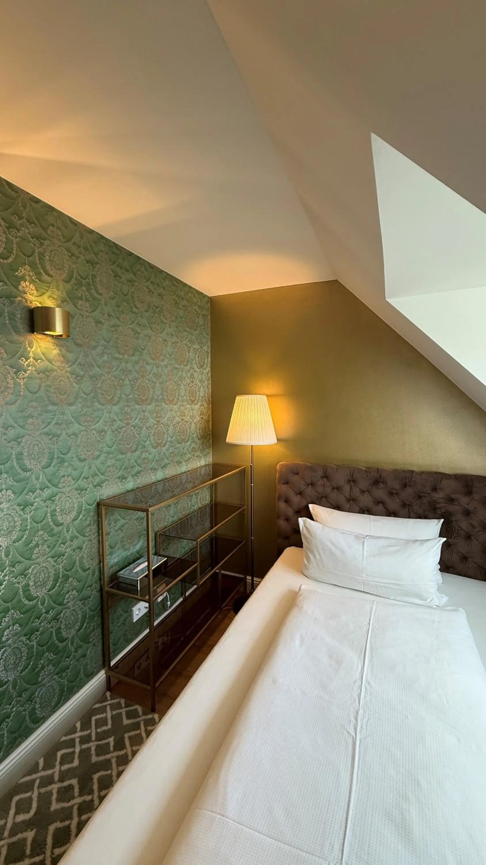 Bed in Hôtel du Train