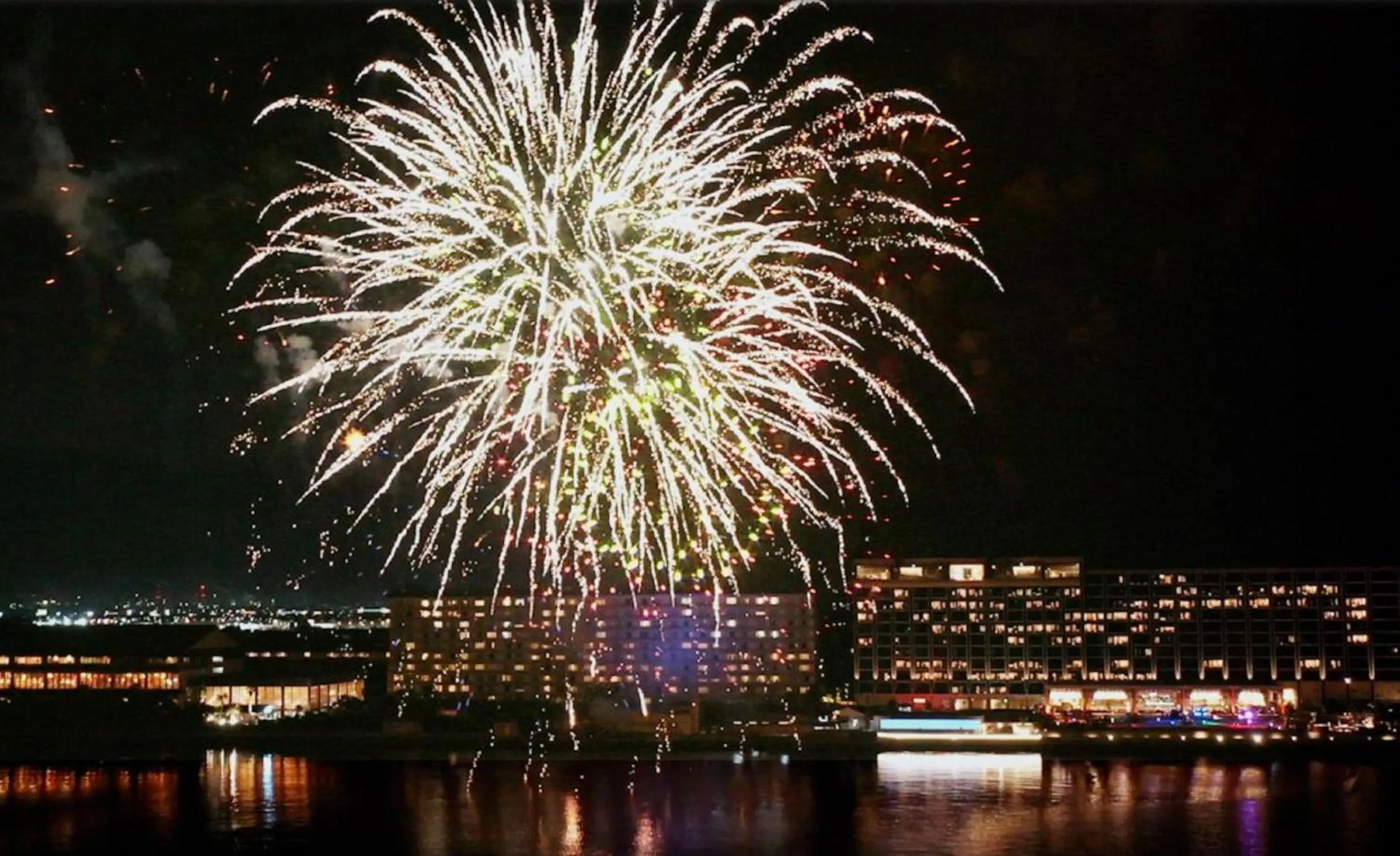 Night in Ryugujo Spa Hotel Mikazuki Fujimitei