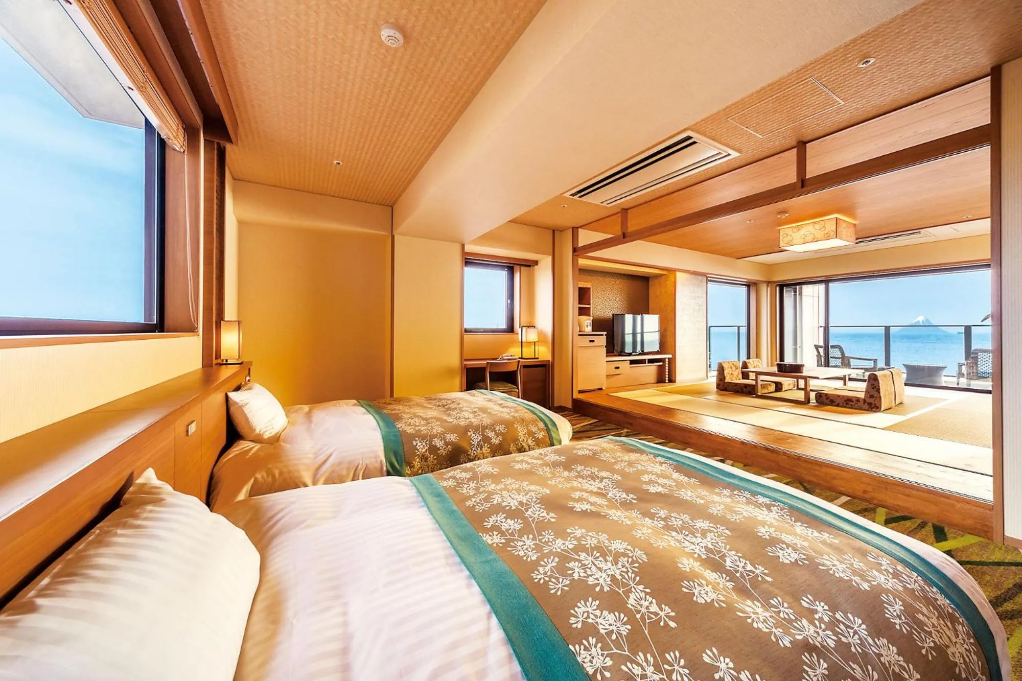 Photo of the whole room in Ryugujo Spa Hotel Mikazuki Fujimitei