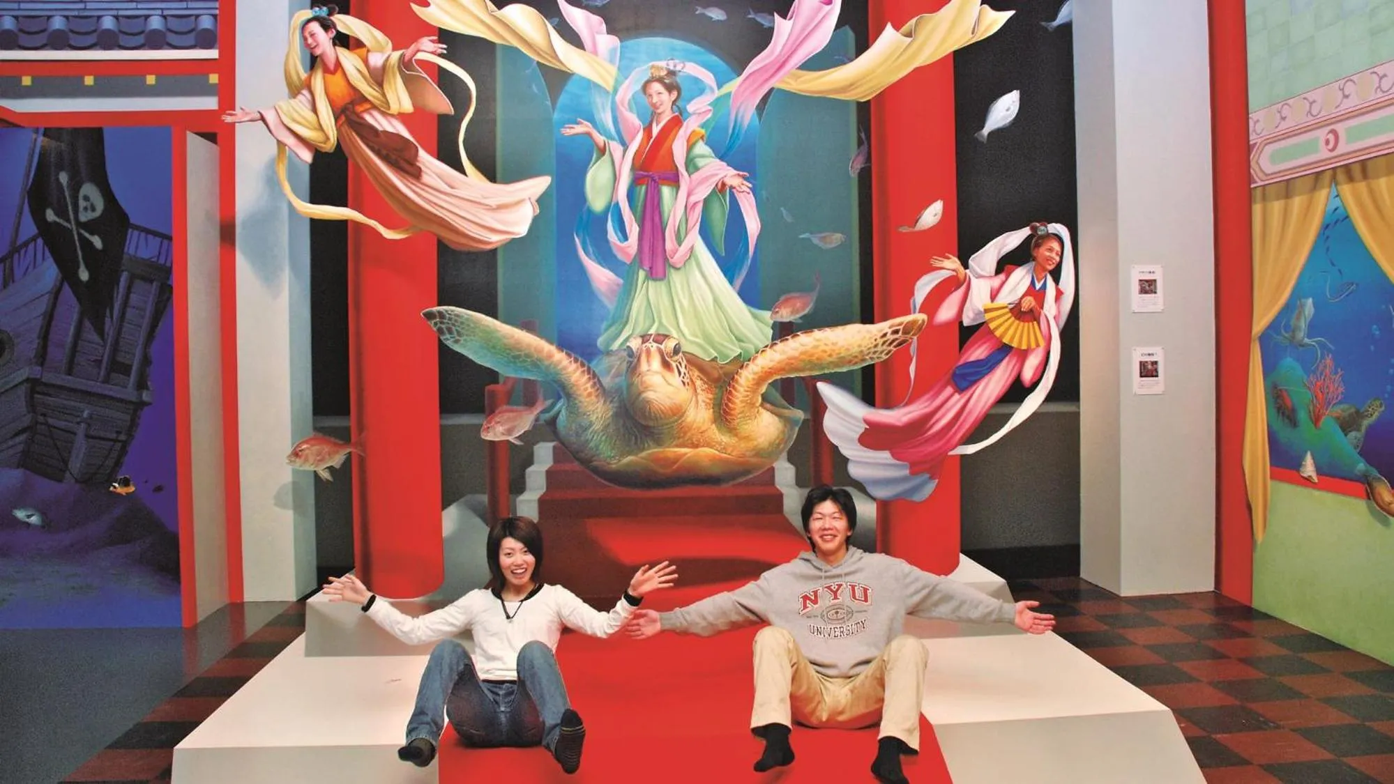 Entertainment in Ryugujo Spa Hotel Mikazuki Fujimitei