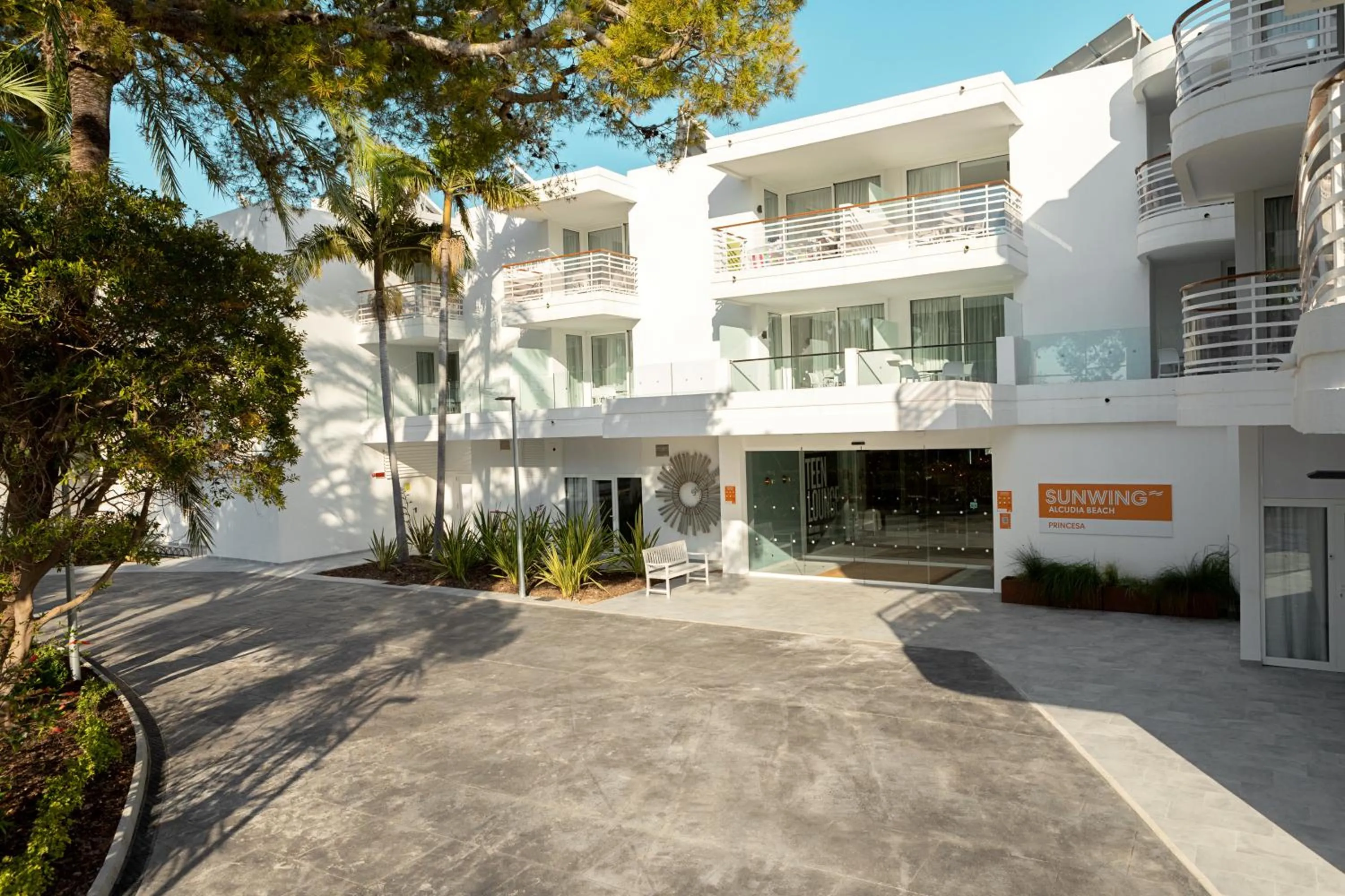 Facade/entrance in Sunwing Alcudia Beach