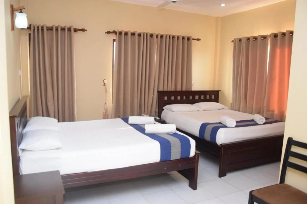 Bedroom, Bed in PJ Hotels Jaffna