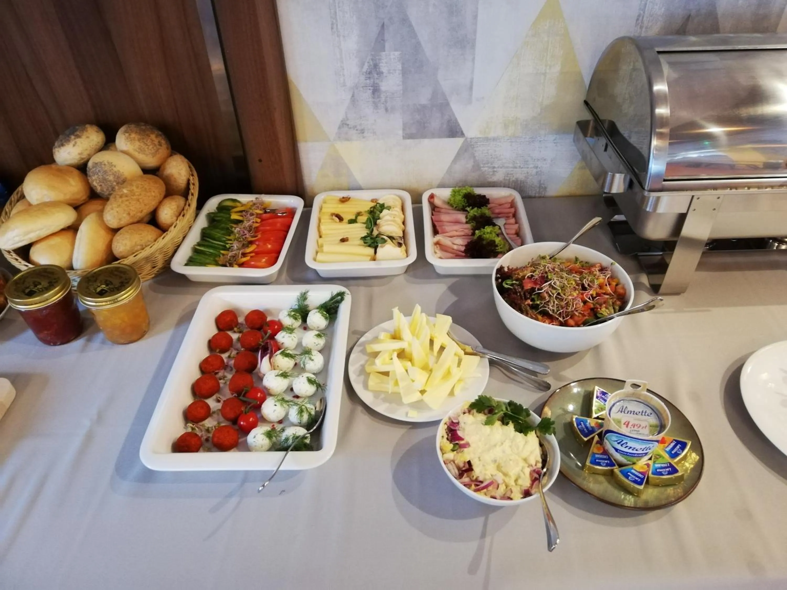 Buffet breakfast in Gucio - pokoje z restauracją Szczyrk