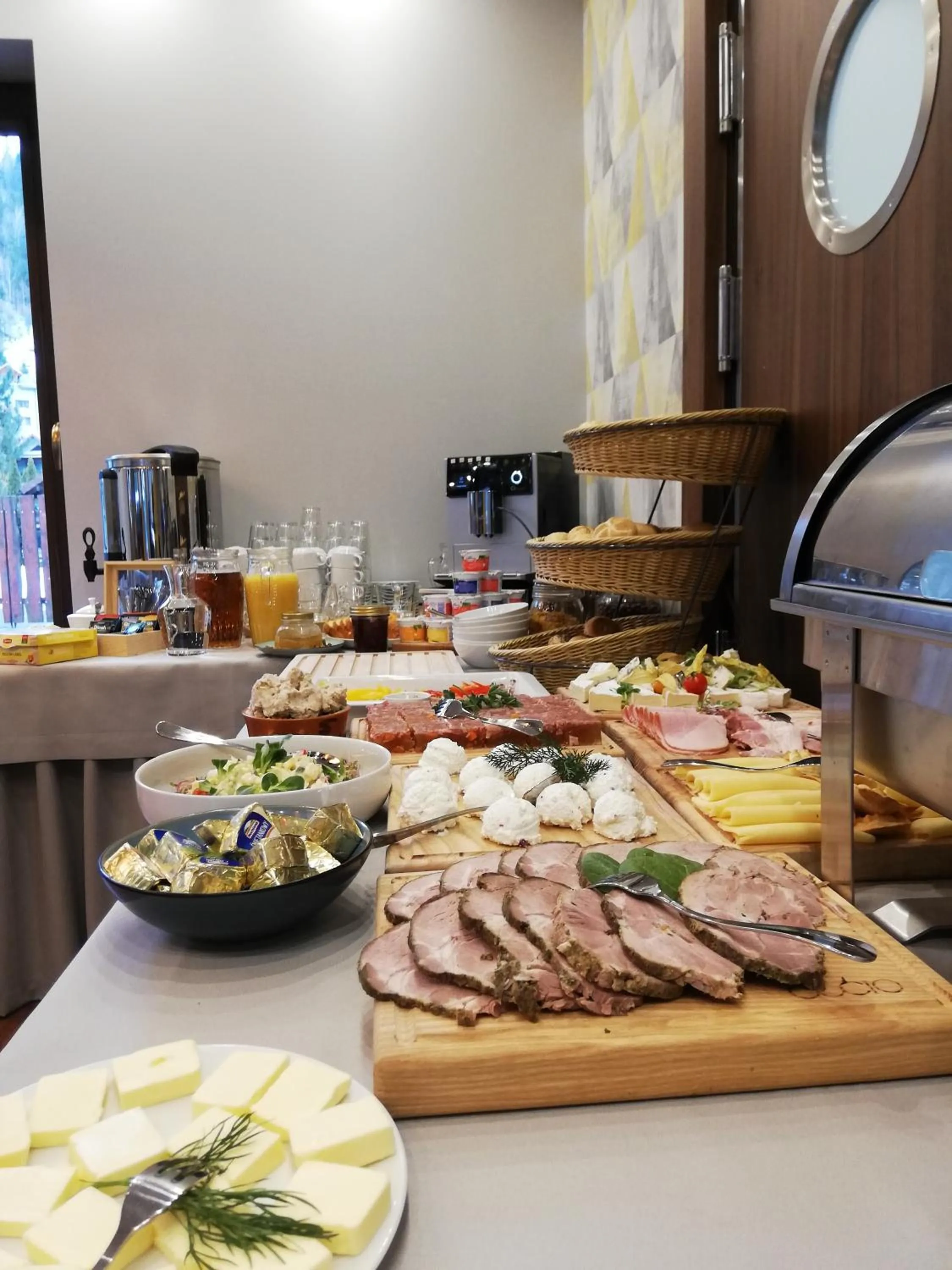 Breakfast in Gucio - pokoje z restauracją Szczyrk