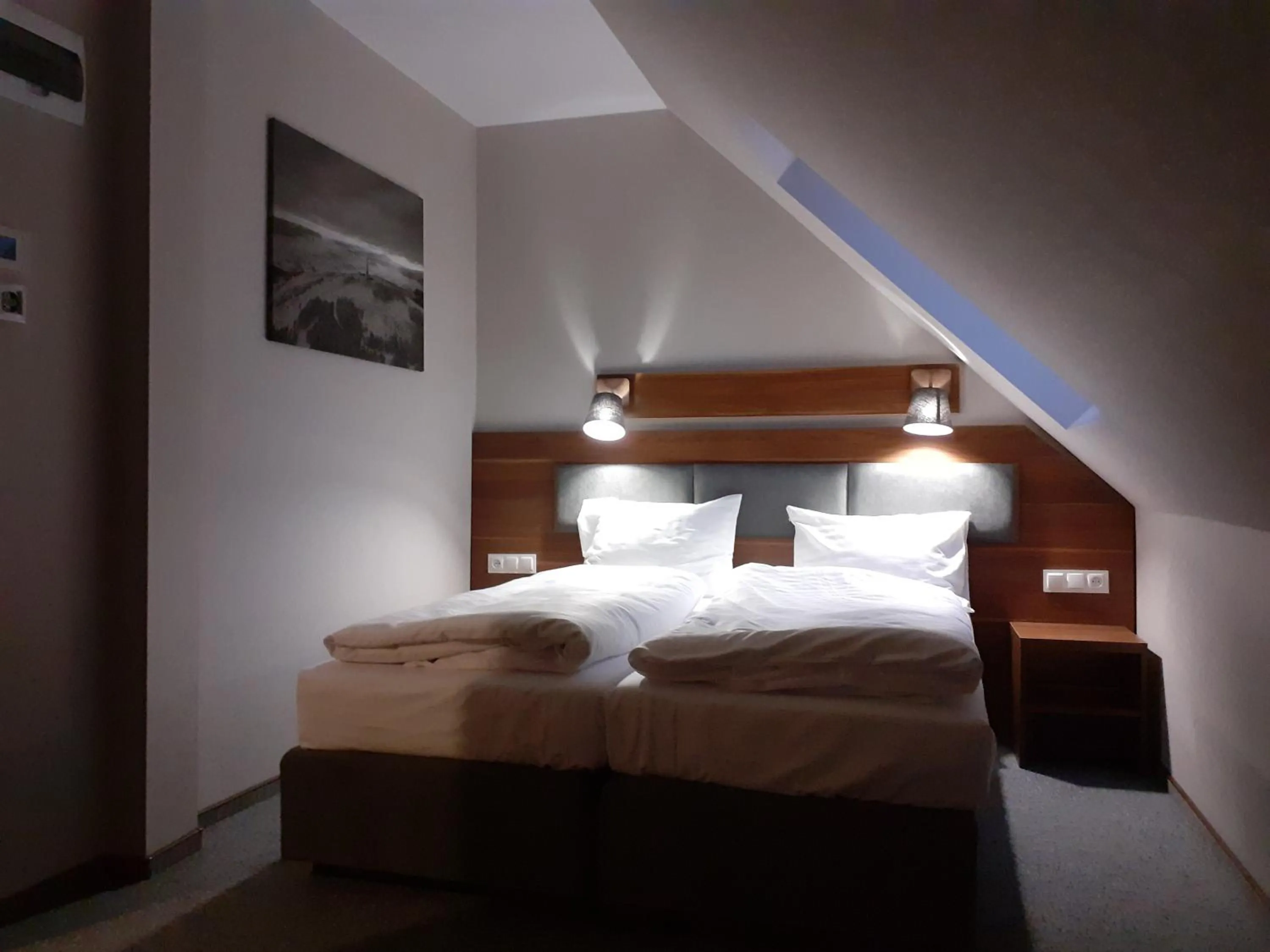 Bed in Gucio - pokoje z restauracją Szczyrk