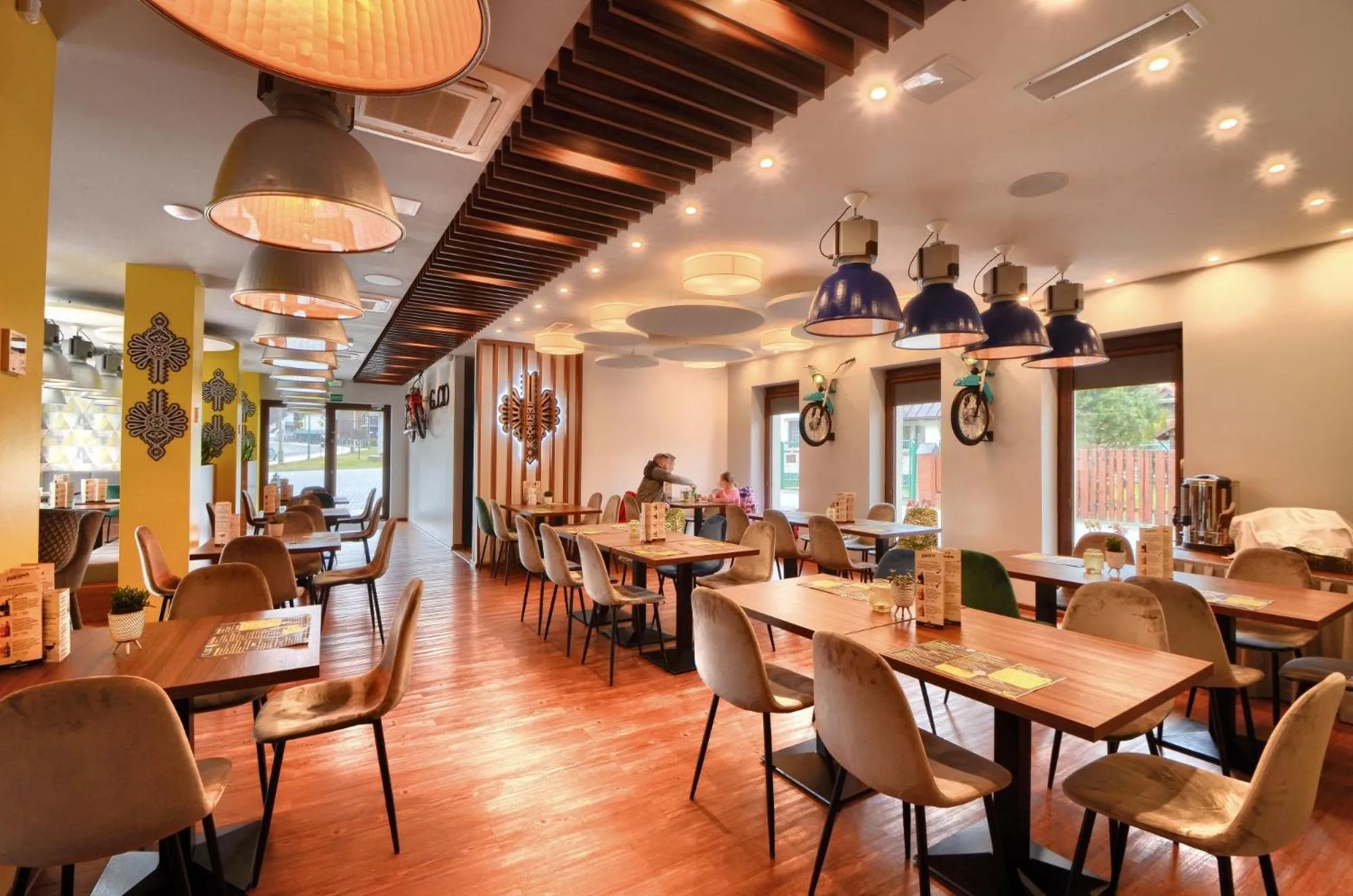 Restaurant/places to eat in Gucio - pokoje z restauracją Szczyrk