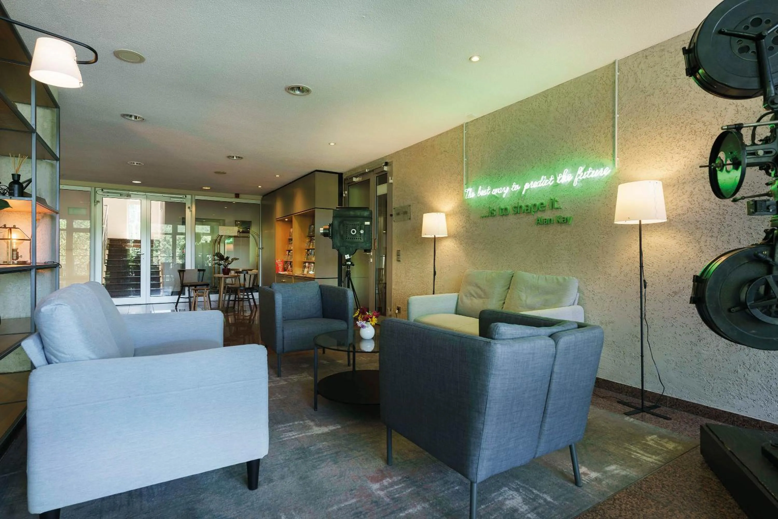 Lobby or reception in Seminaris Avendi Hotel Potsdam