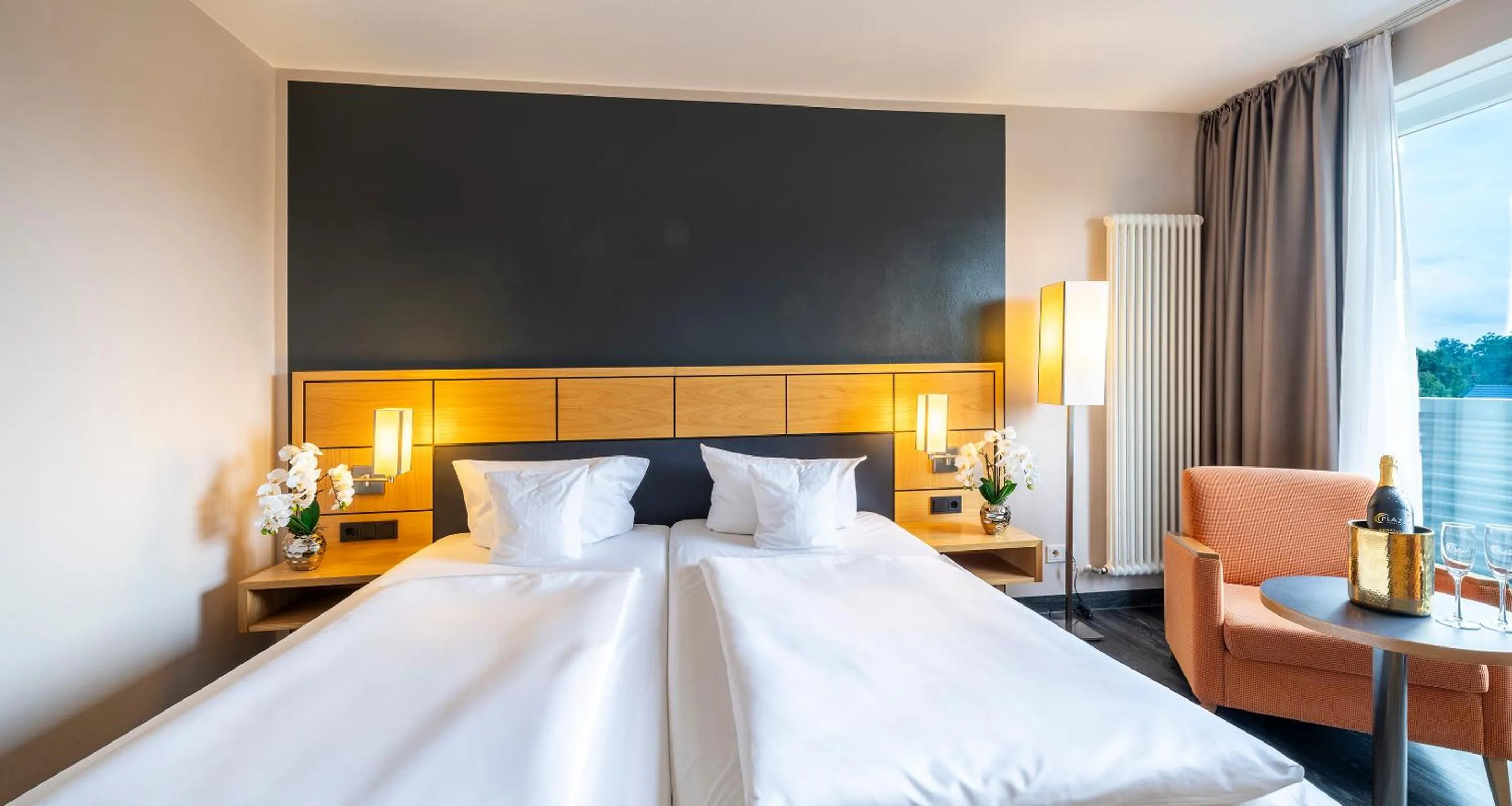 Bed in PLAZA INN Heidehof