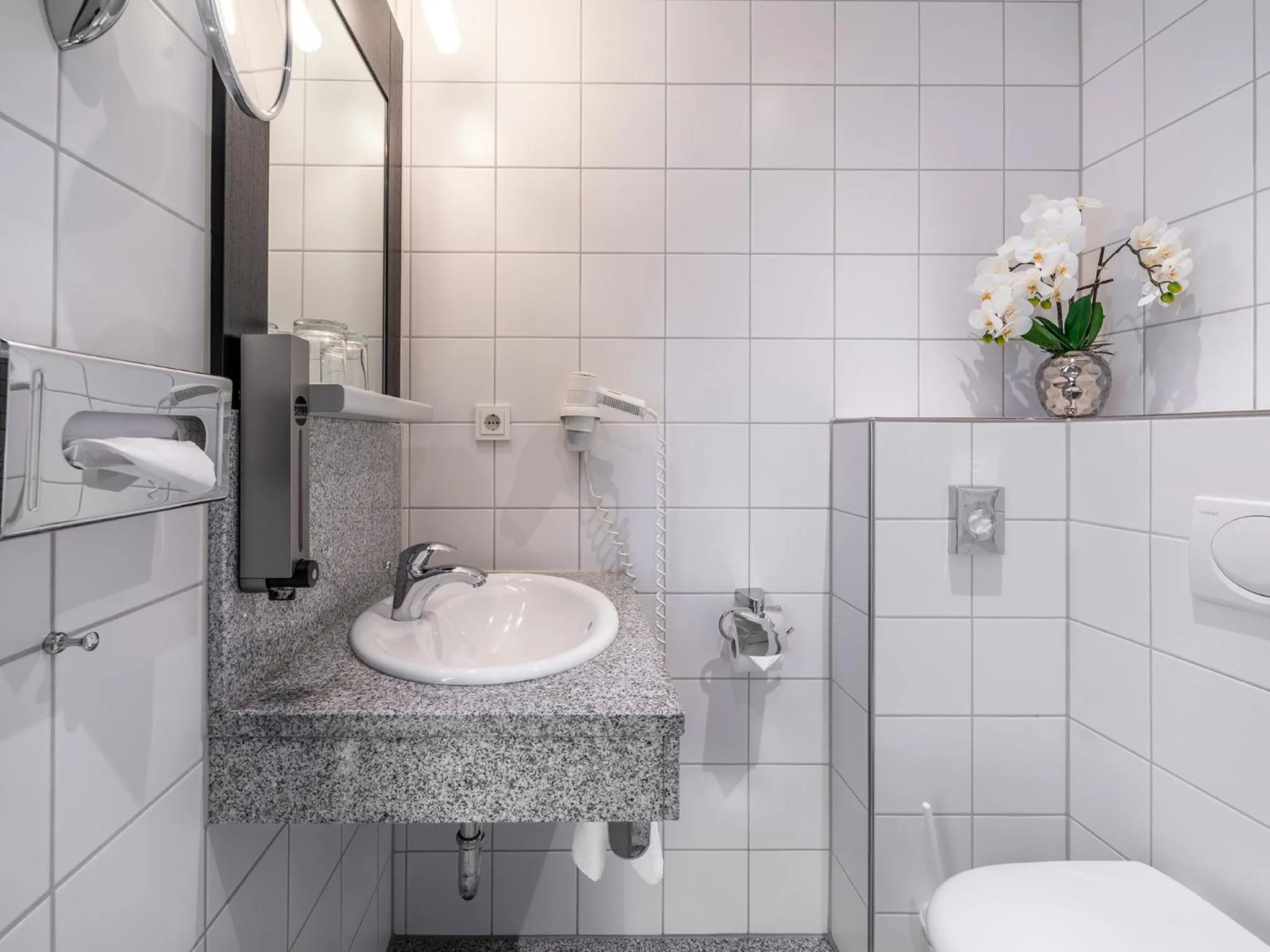 Bathroom in Best Western Hotel Heidehof