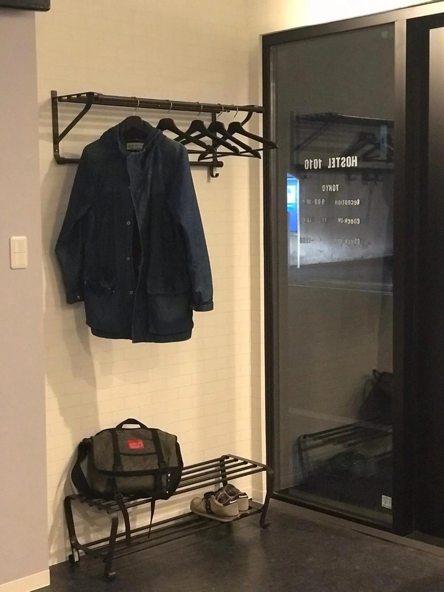 Communal lounge/ TV room in Hostel 1010 SENJUOHASHI