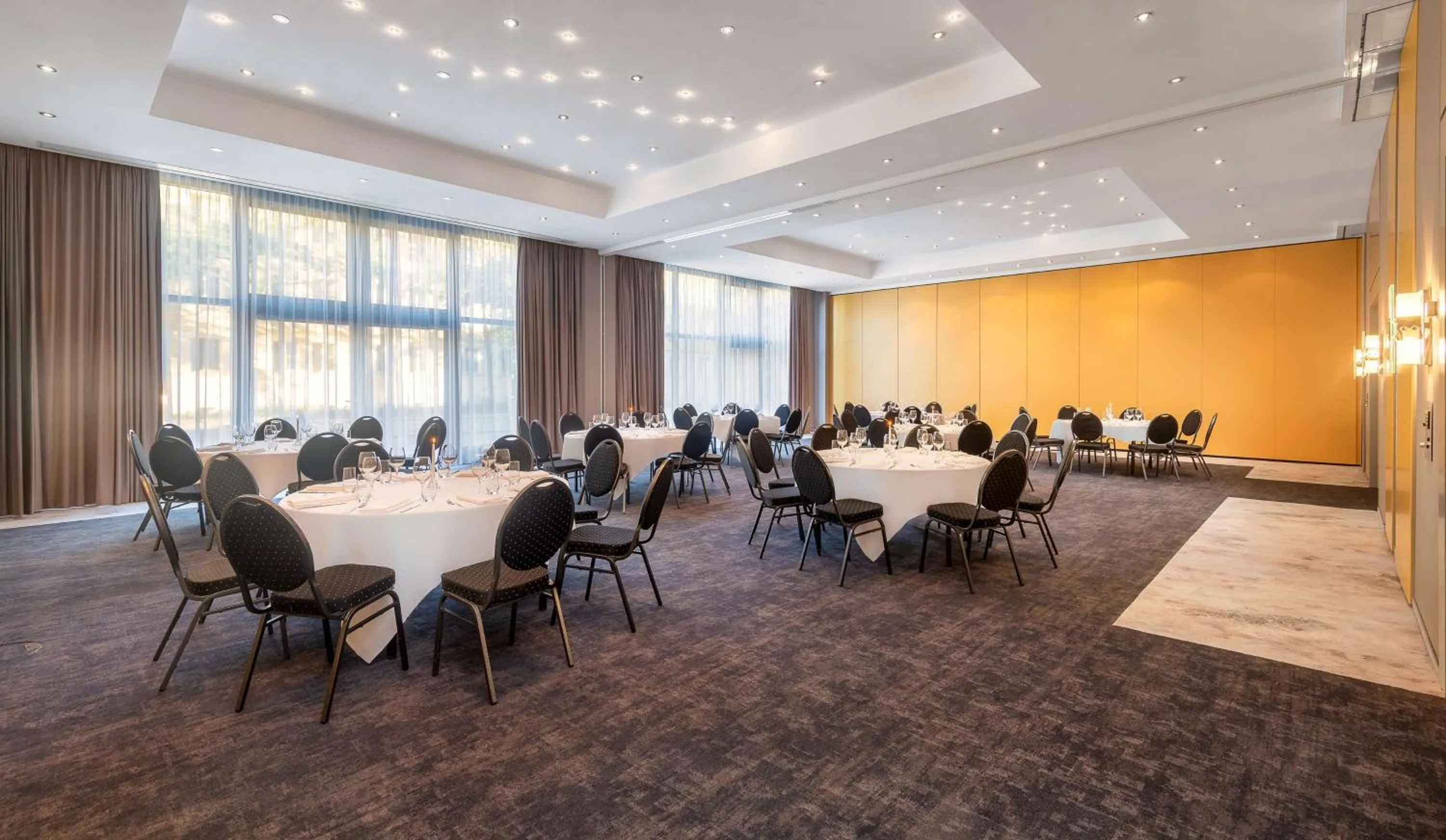 Meeting/conference room in Radisson Blu Fürst Leopold Hotel