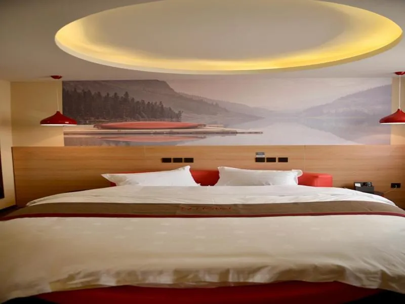 Bed in Thank Inn Chain Hotel Jiangsu xuzhou gulou DaHuangShan