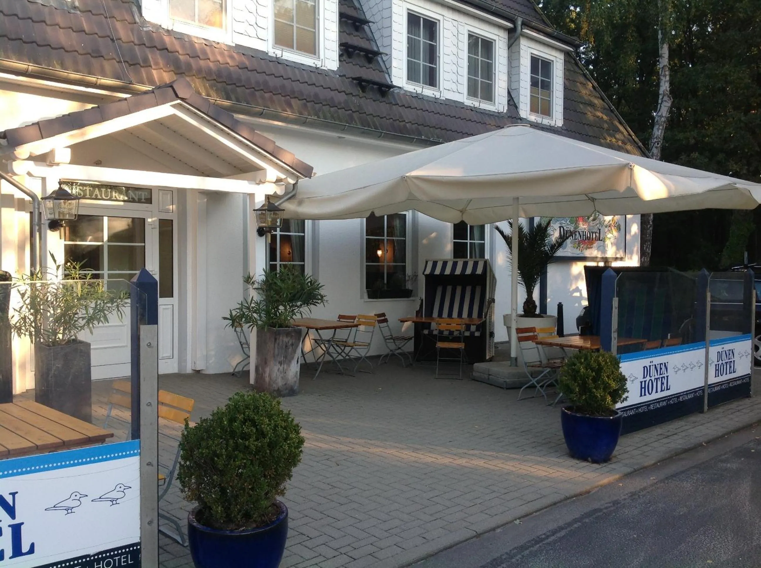 Facade/entrance in Dünenhotel am Meer