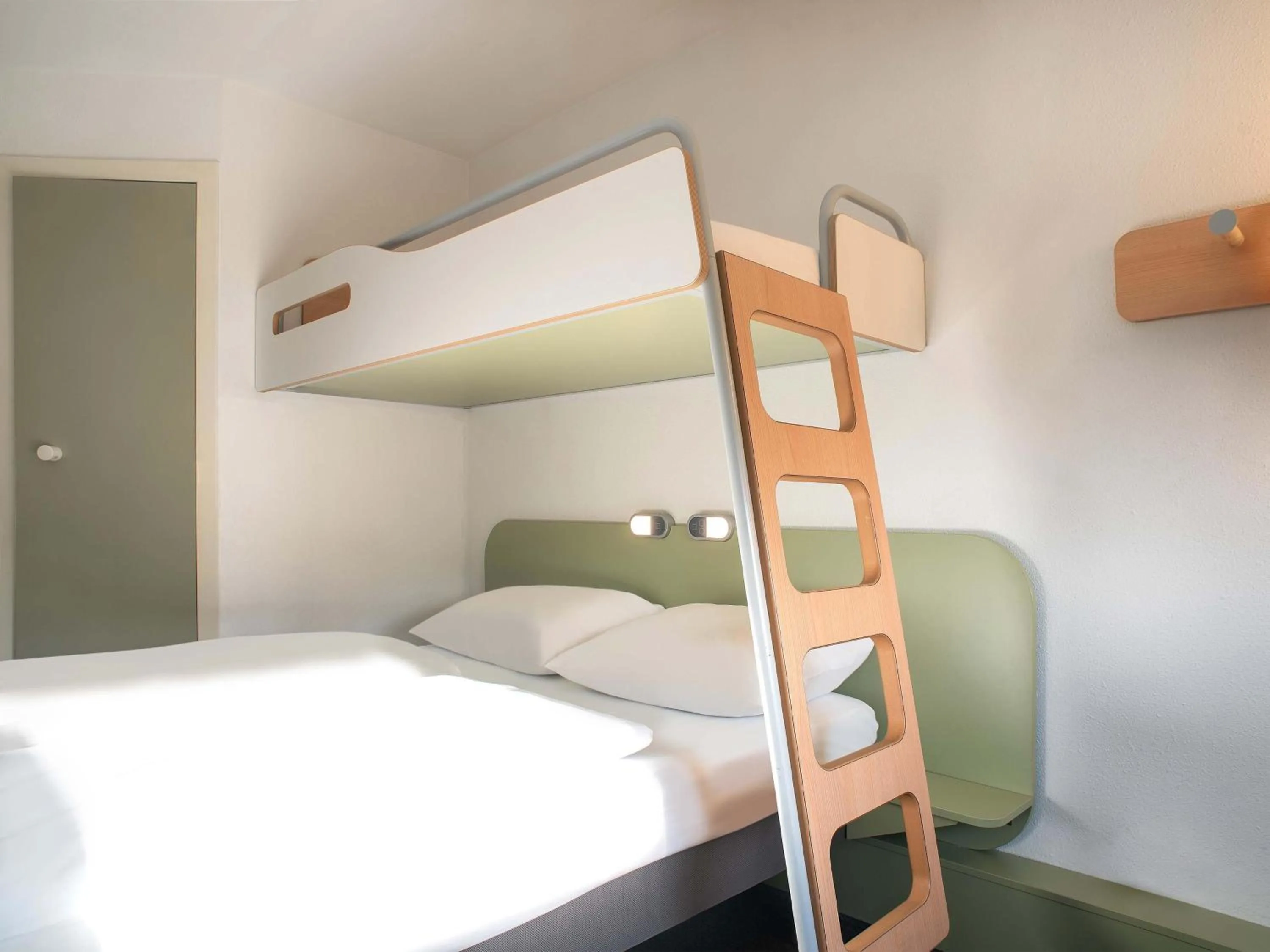 Photo of the whole room, Bed in B&B HOTEL Rostock-Broderstorf