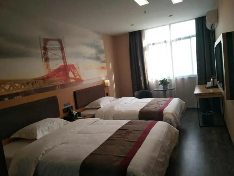 Bed in Thank Inn Chain Hotel henan luoyang mengjin county huimeng avenue bilingual school
