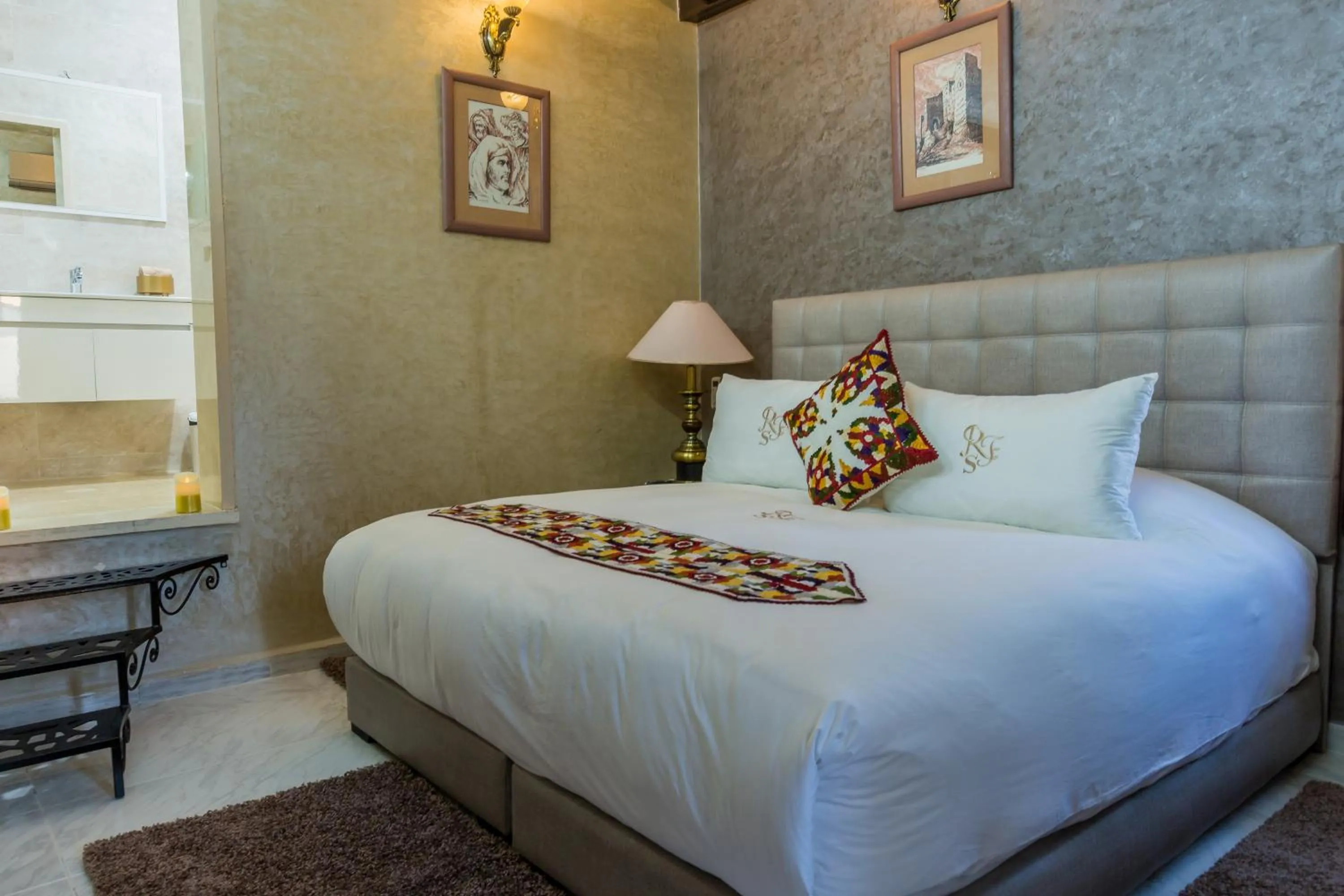 Bed in Riad Sebti Fès