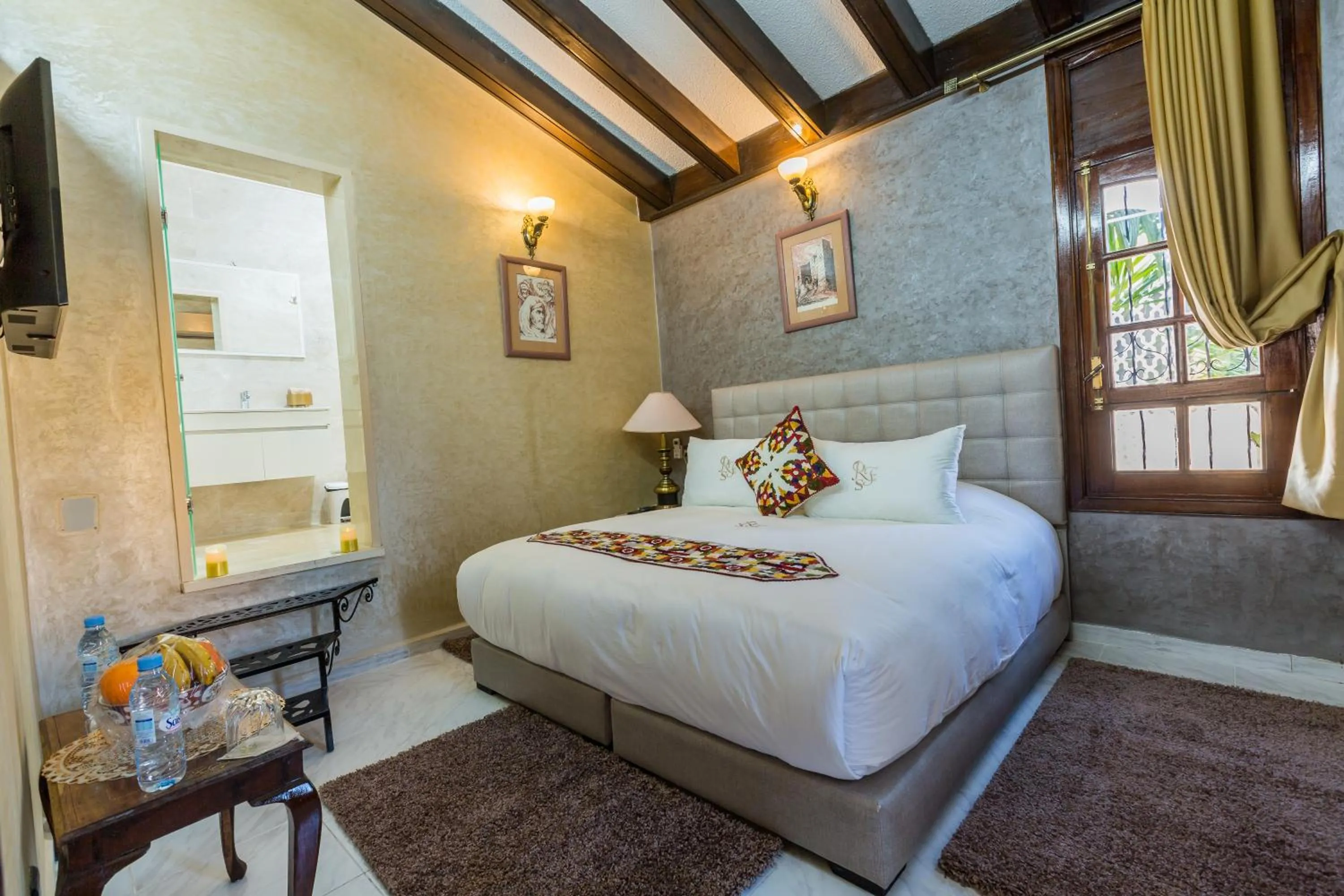 Bed in Riad Sebti Fès