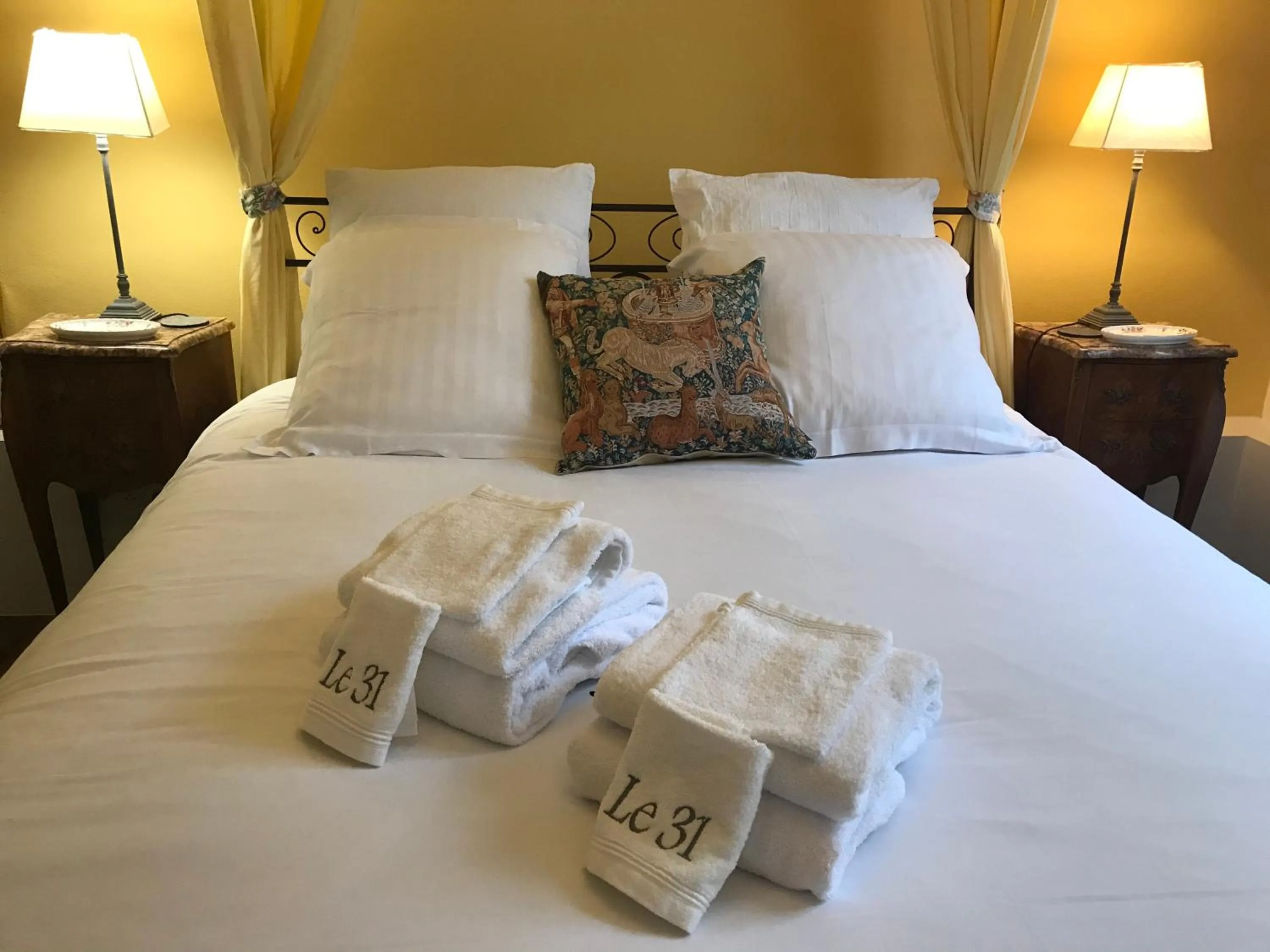 Bedroom in Le 31 B&B Amboise Centre