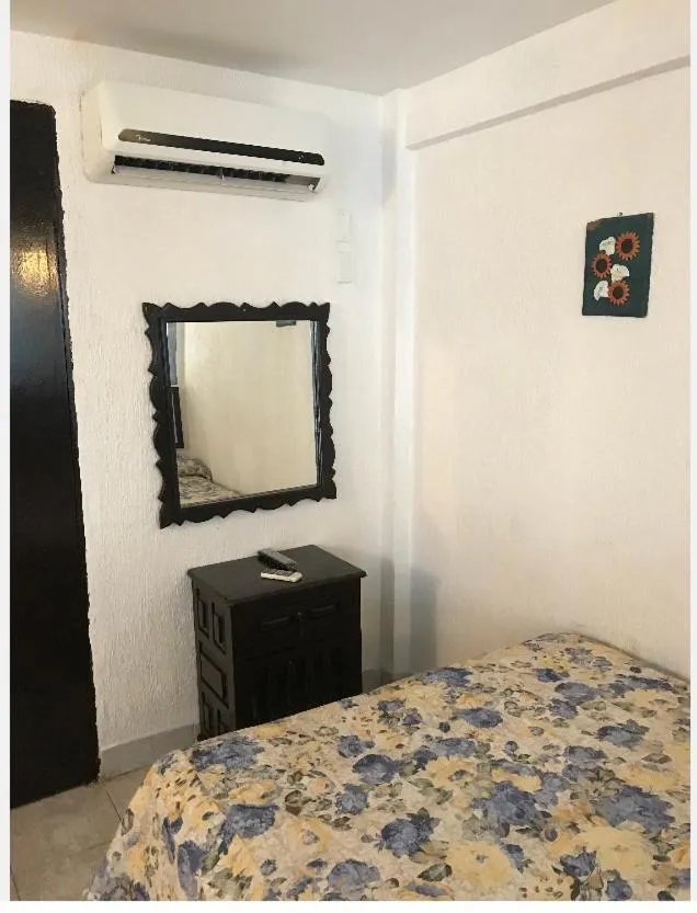 Bed in Hotel magallanes con cocineta 100 Metros de playa