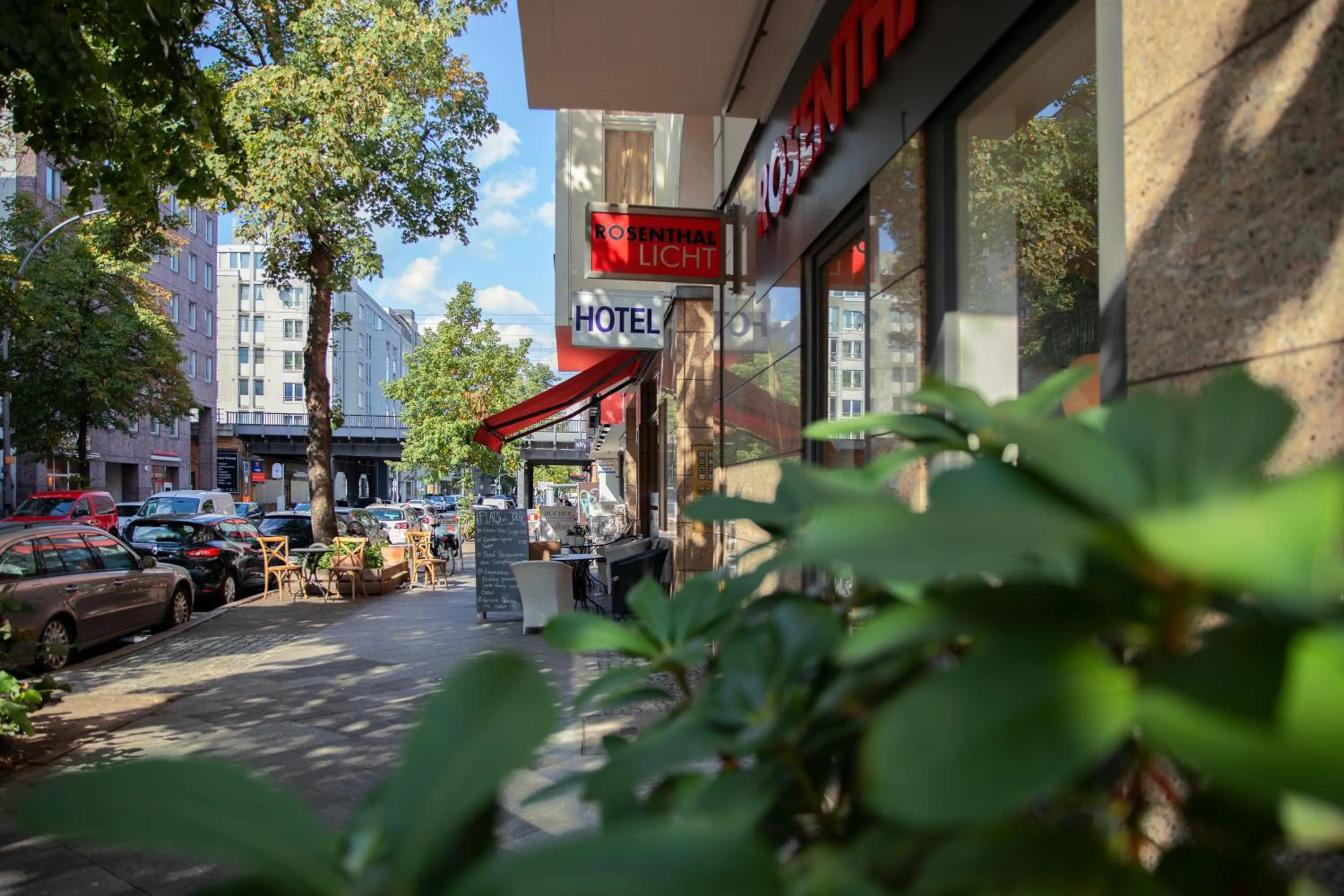 Facade/entrance in Hotel Eden am Zoo