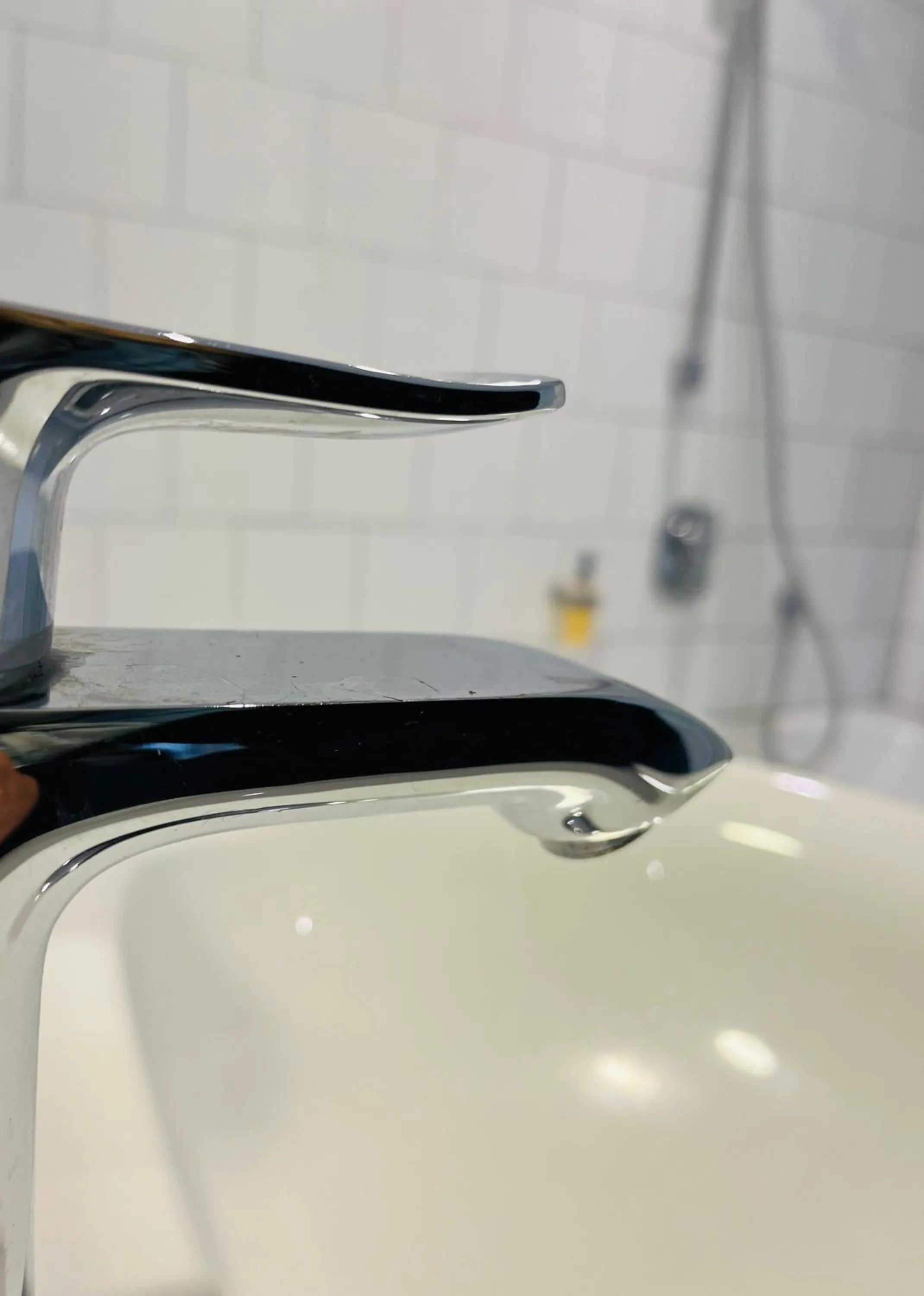 Bathroom in Breuer's Rüdesheimer Schloss