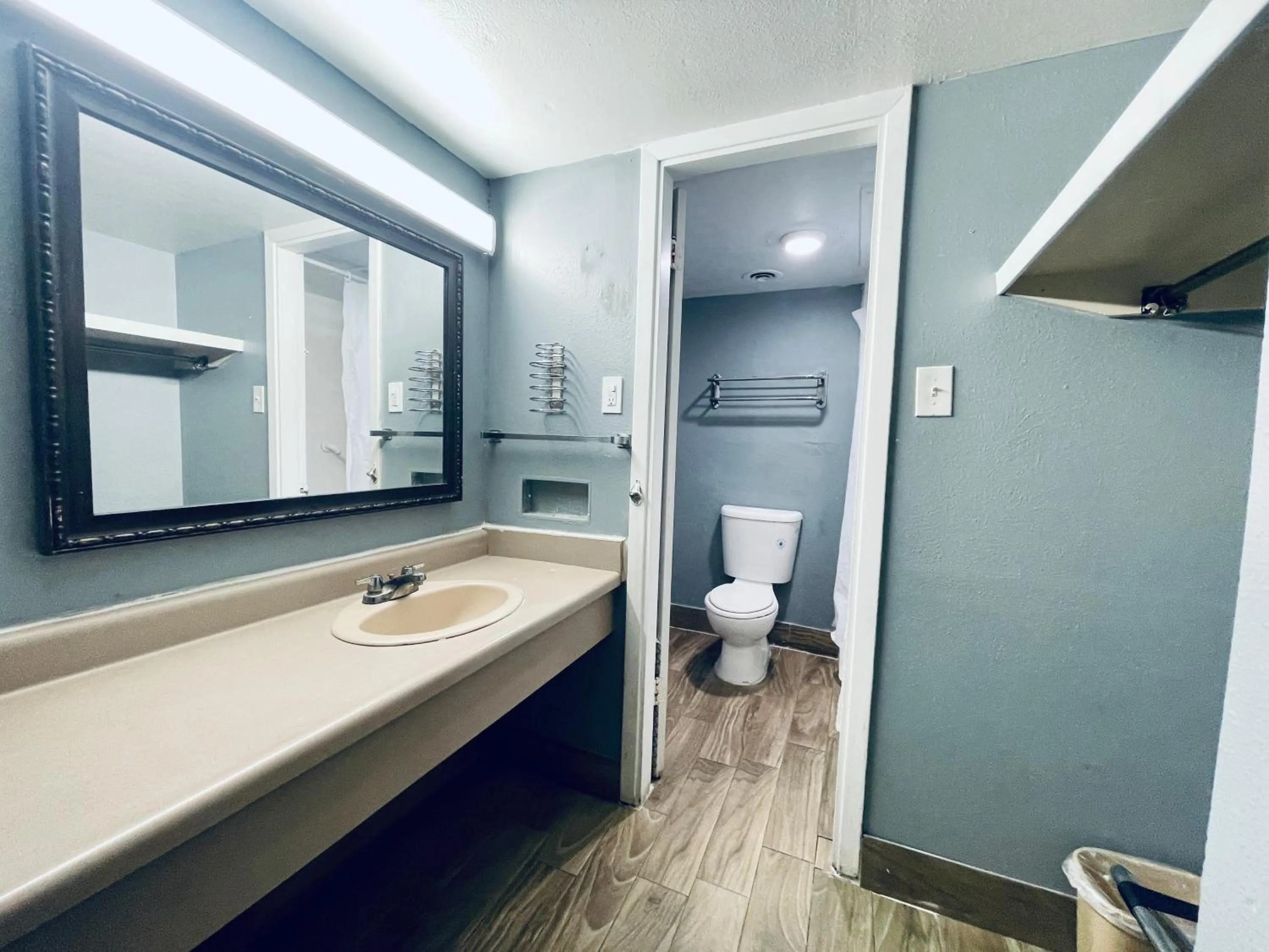 Toilet in Extended Stay SA