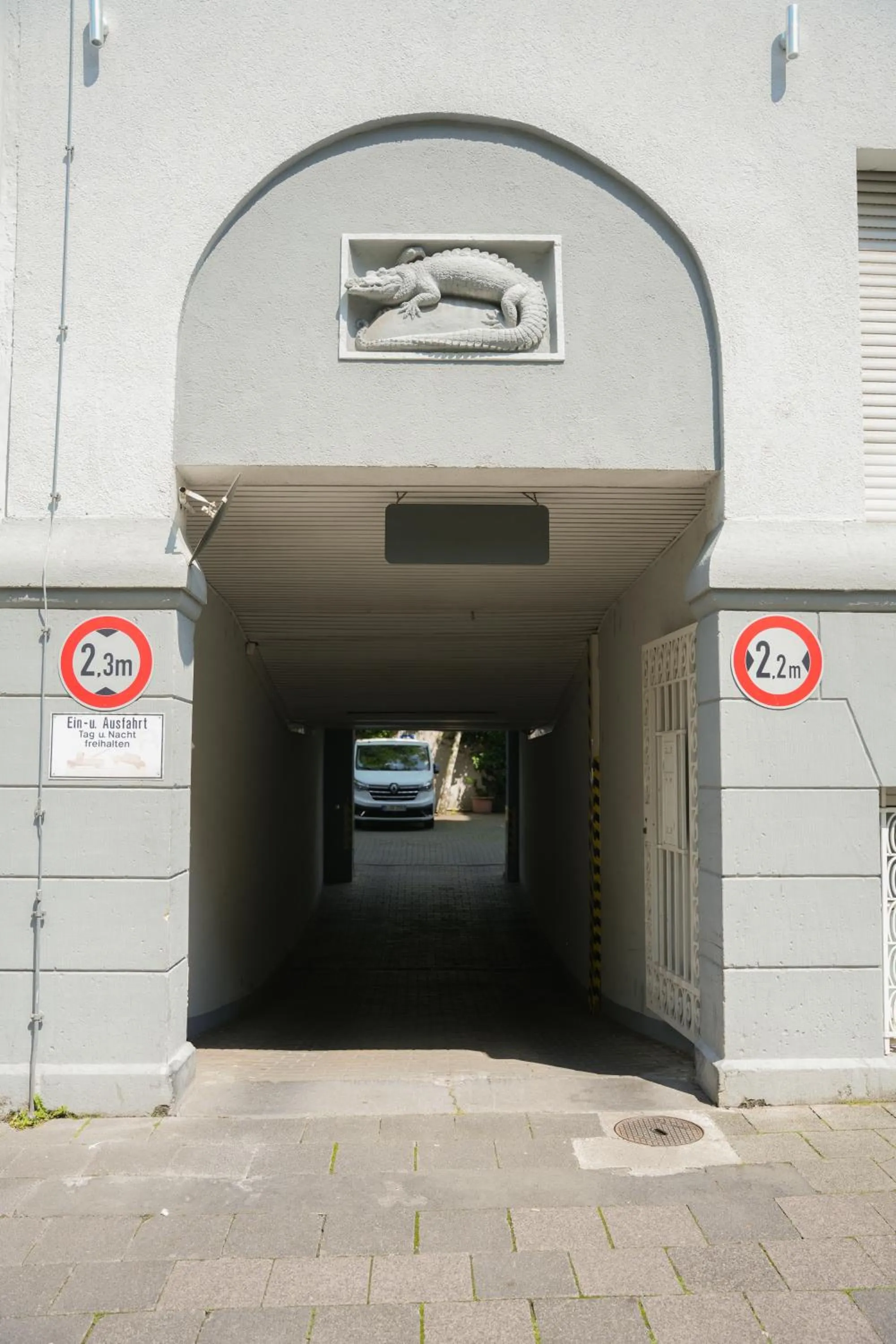 Property building in Hotel Offenbacher Hof