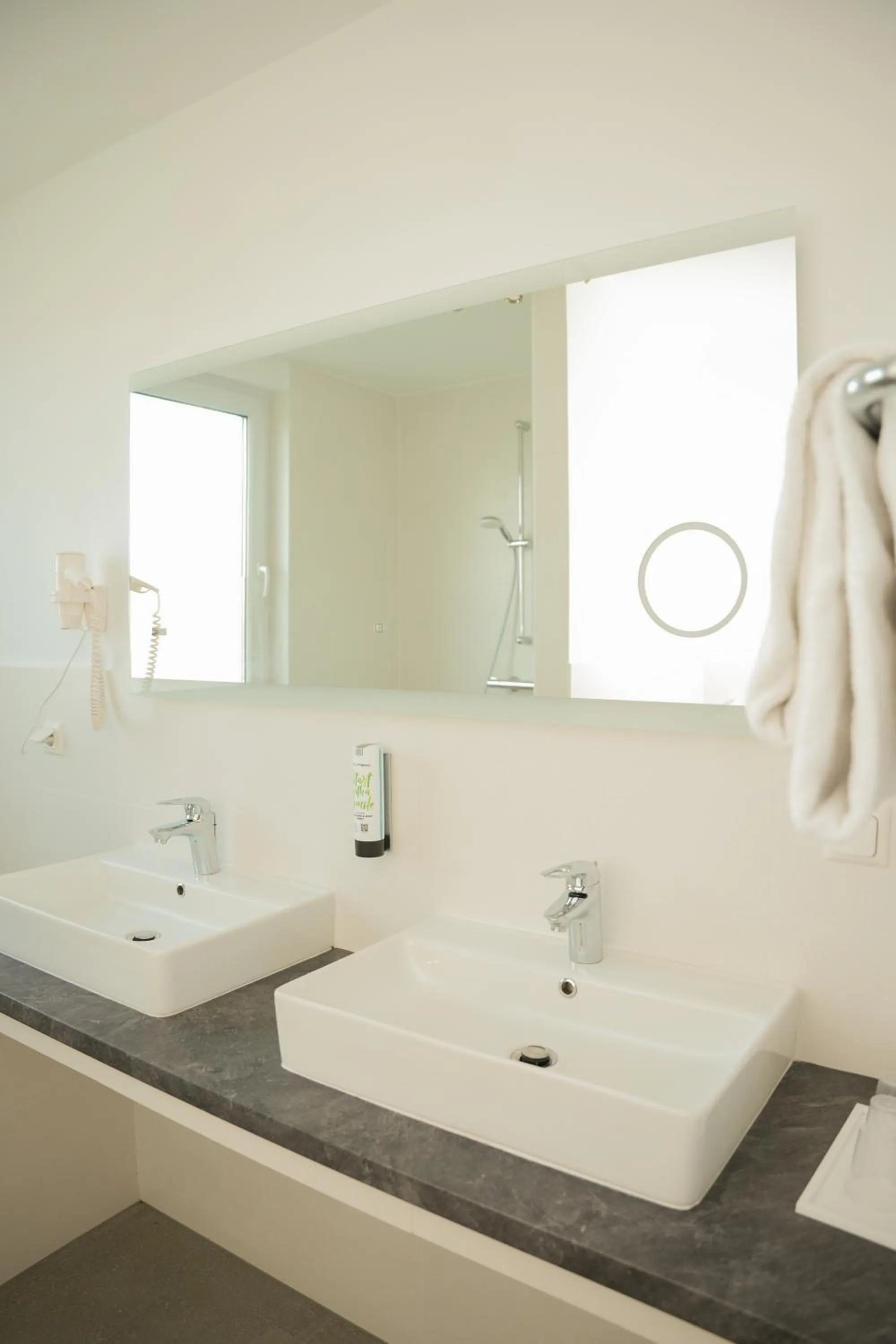 Bathroom in Hotel Offenbacher Hof