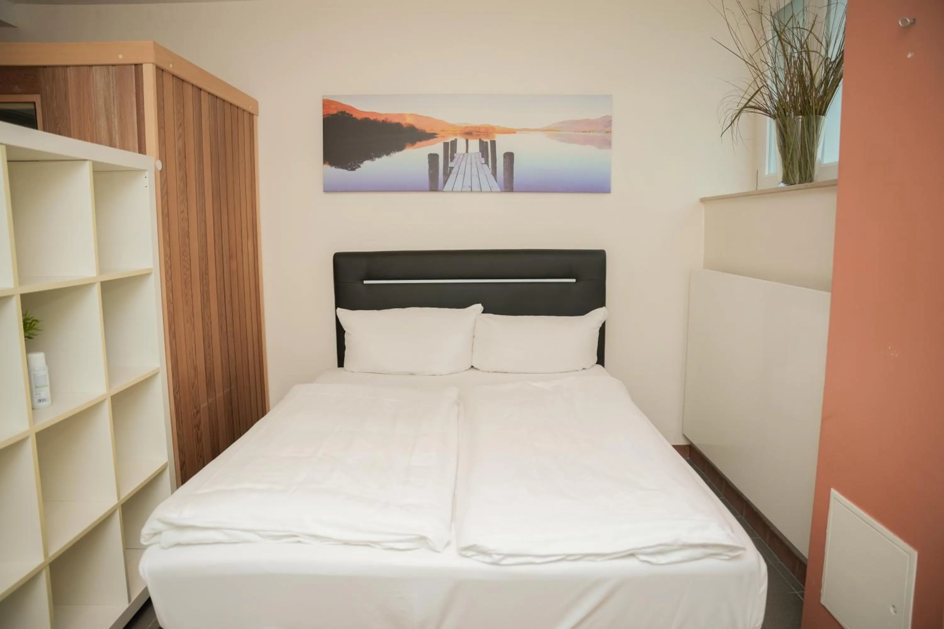 Sauna, Bed in Hotel Offenbacher Hof