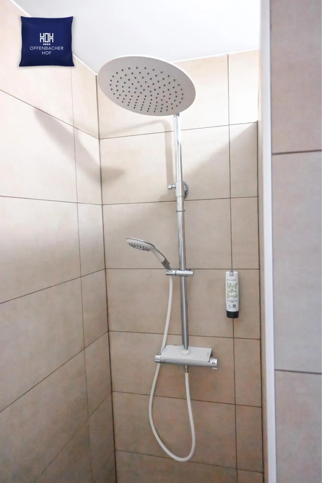 Shower in Hotel Offenbacher Hof