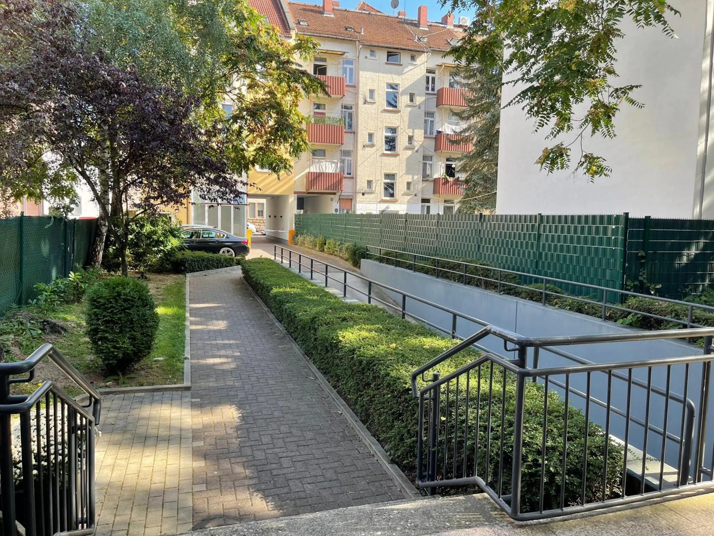 Property building in Eurotel am Main