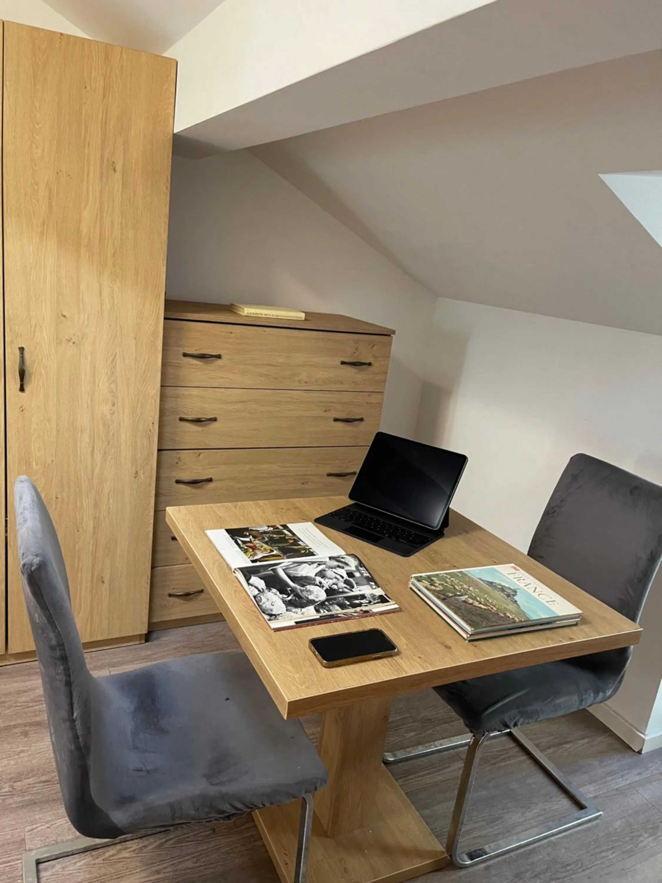 Photo of the whole room in Eurotel am Main