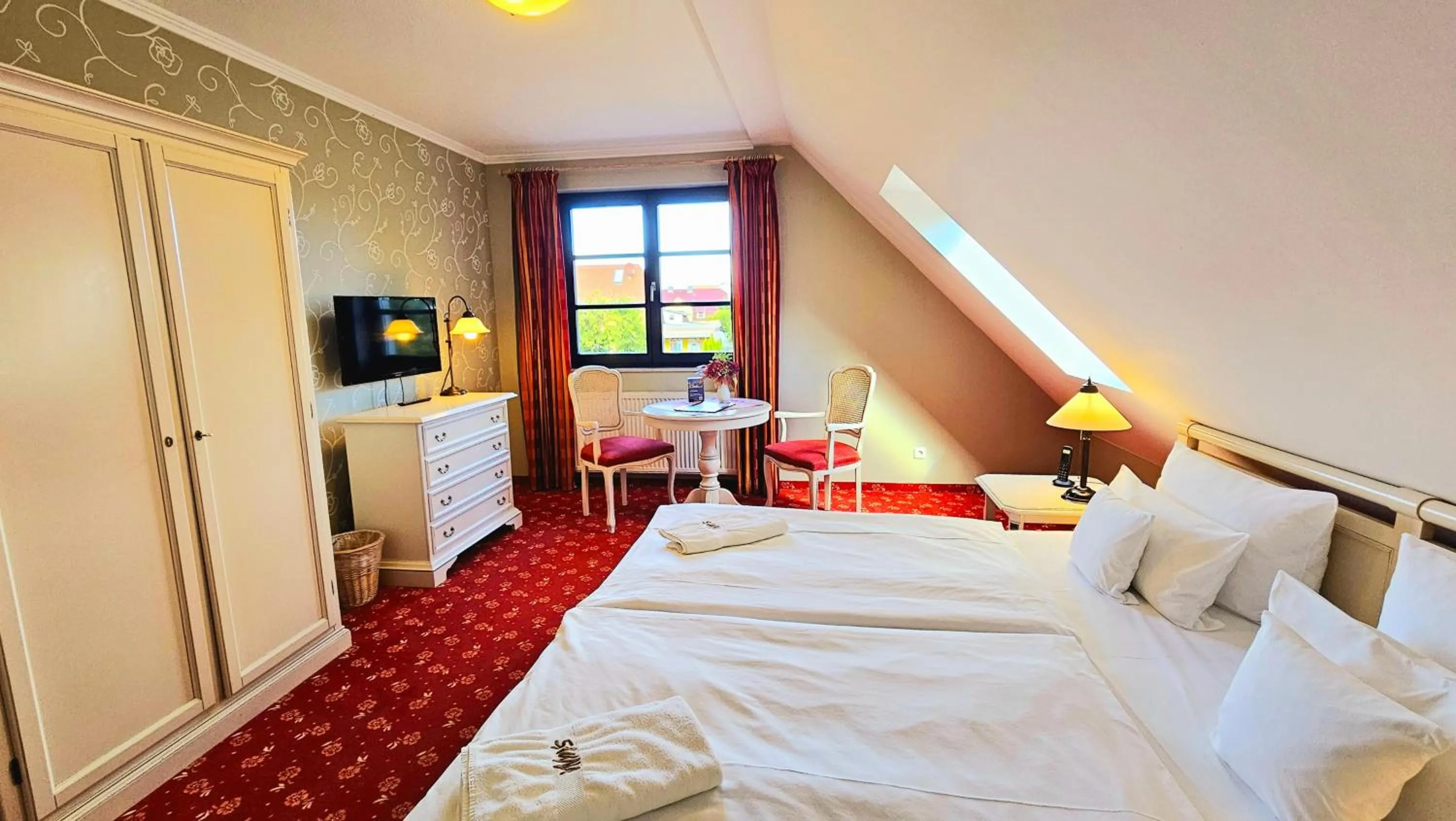 Photo of the whole room, Bed in Hotel Godewind